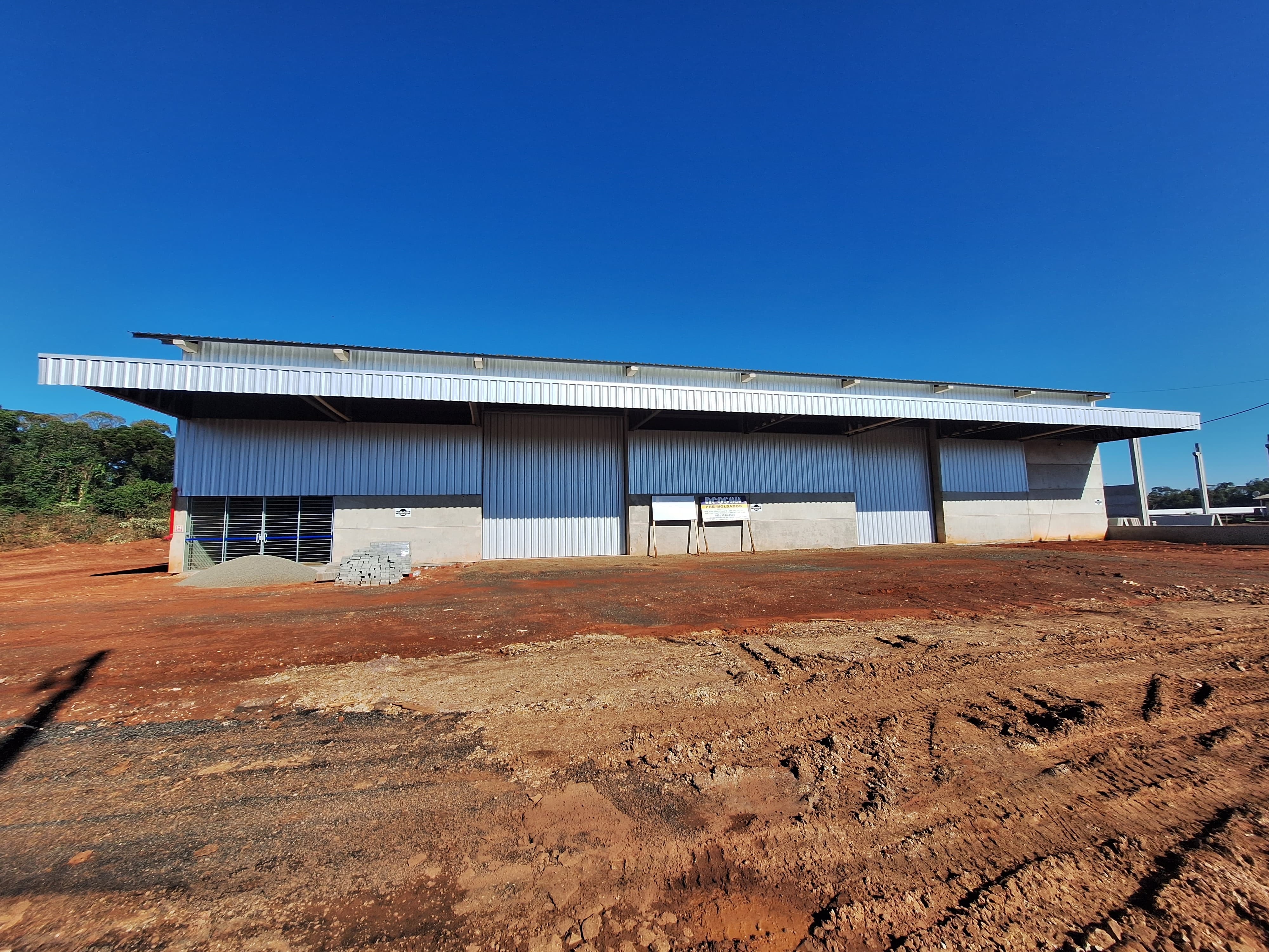 Barracão para Alugar na Efapi, Chapecó - 1750m² - Bairro Seg