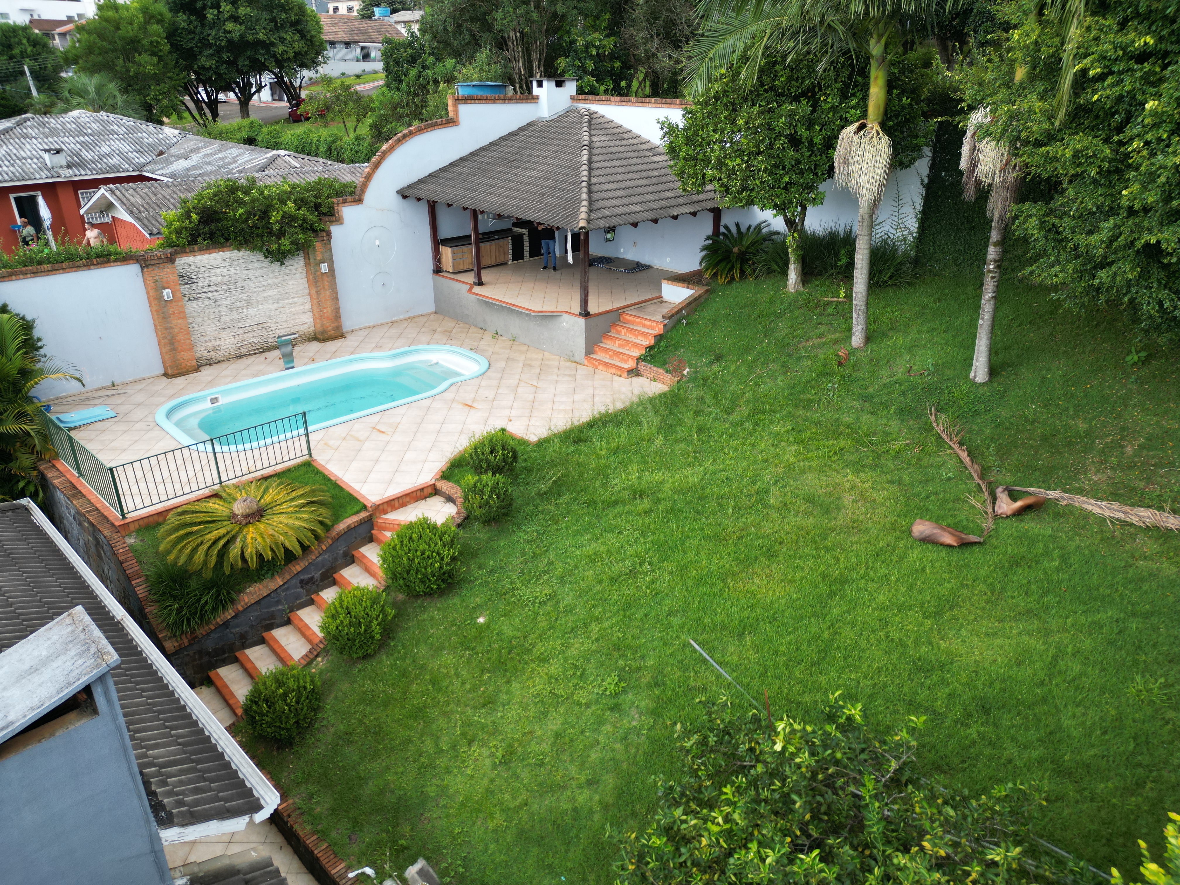 Casa para Alugar em Santa Maria, Chapecó - 3 Quartos, Piscin