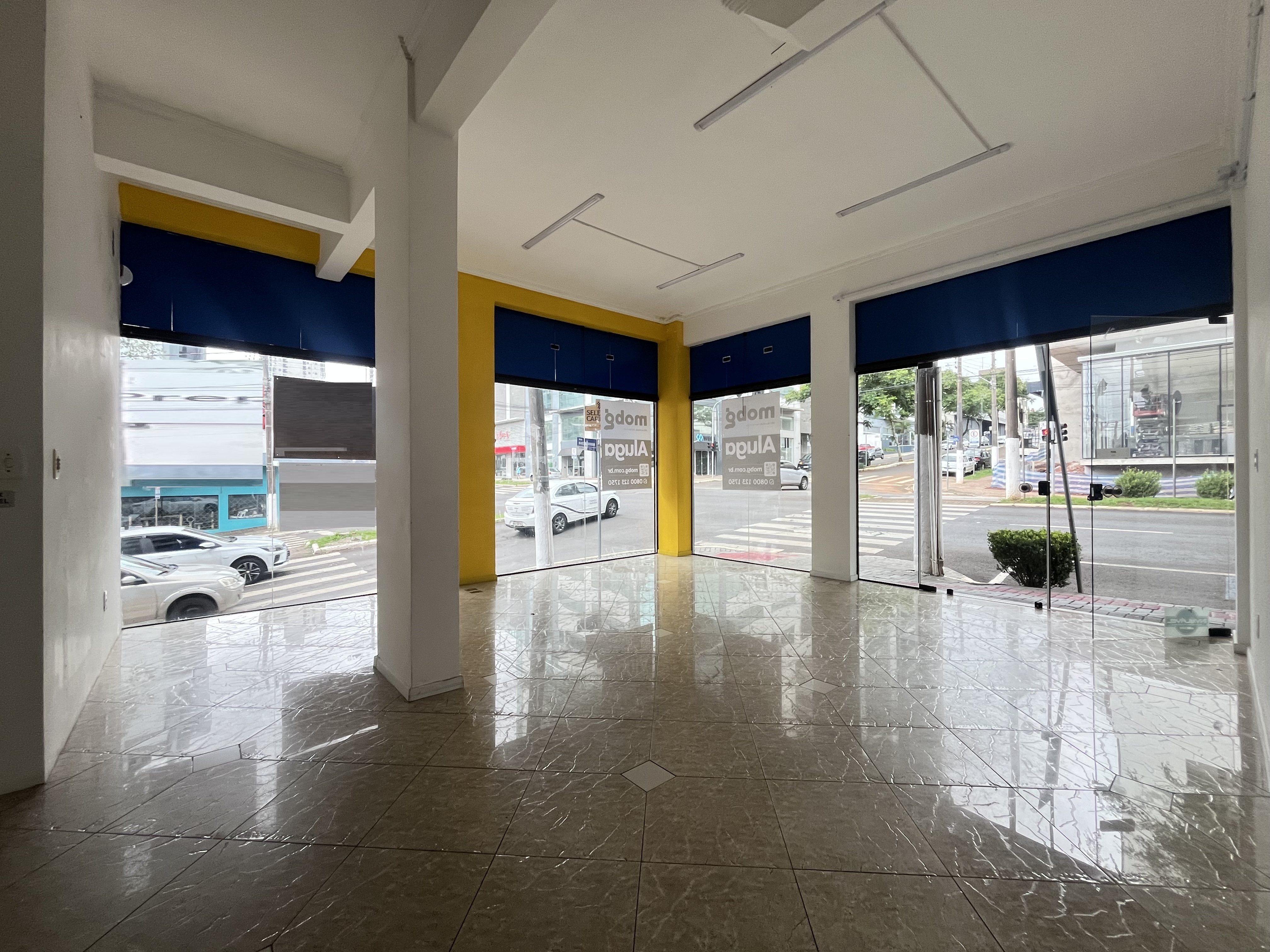 Sala Comercial para Alugar - Centro, Chapecó - 66m²