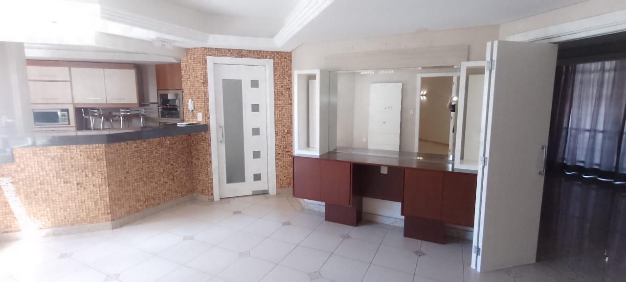 Apartamento para Alugar - 4 Quartos, Centro, Chapecó