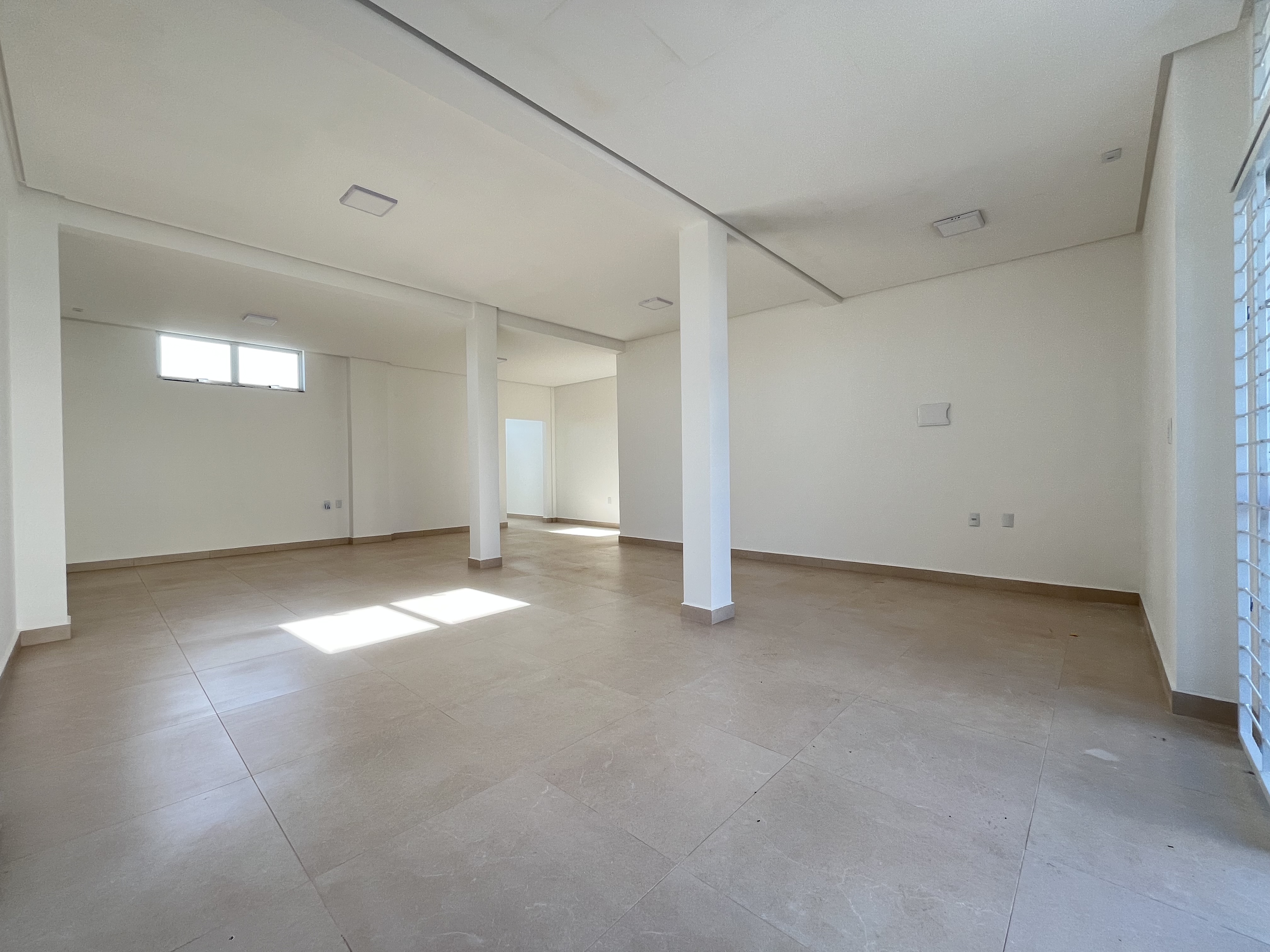 Sala Comercial para Alugar em Jardim América, Chapecó - 70m²