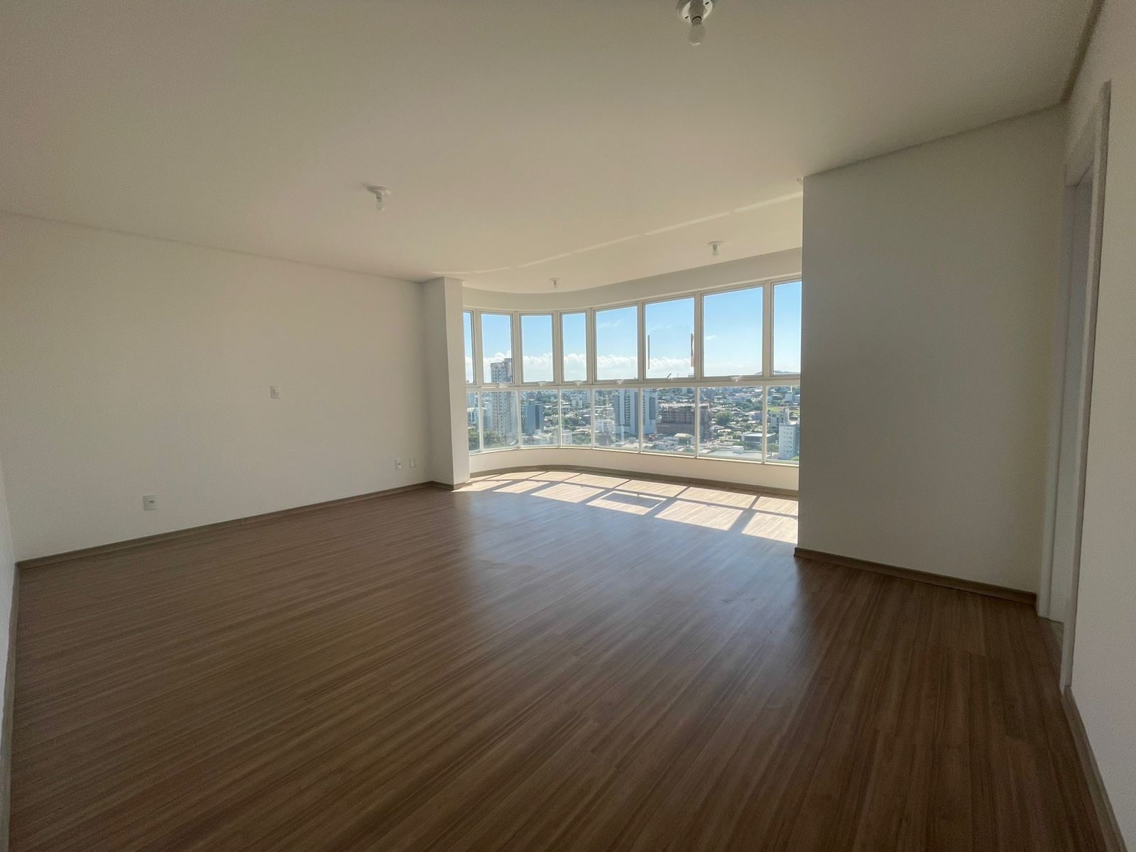 Apartamento para Alugar 3 Suítes - Centro, Chapecó