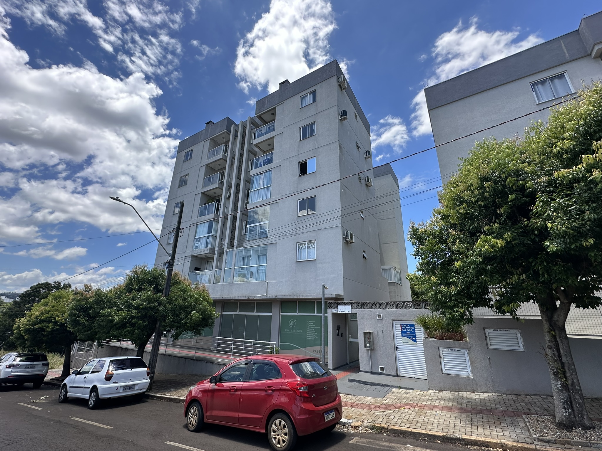 Apartamento para Alugar 3 Quartos - Santo Antônio, Pinhalzin