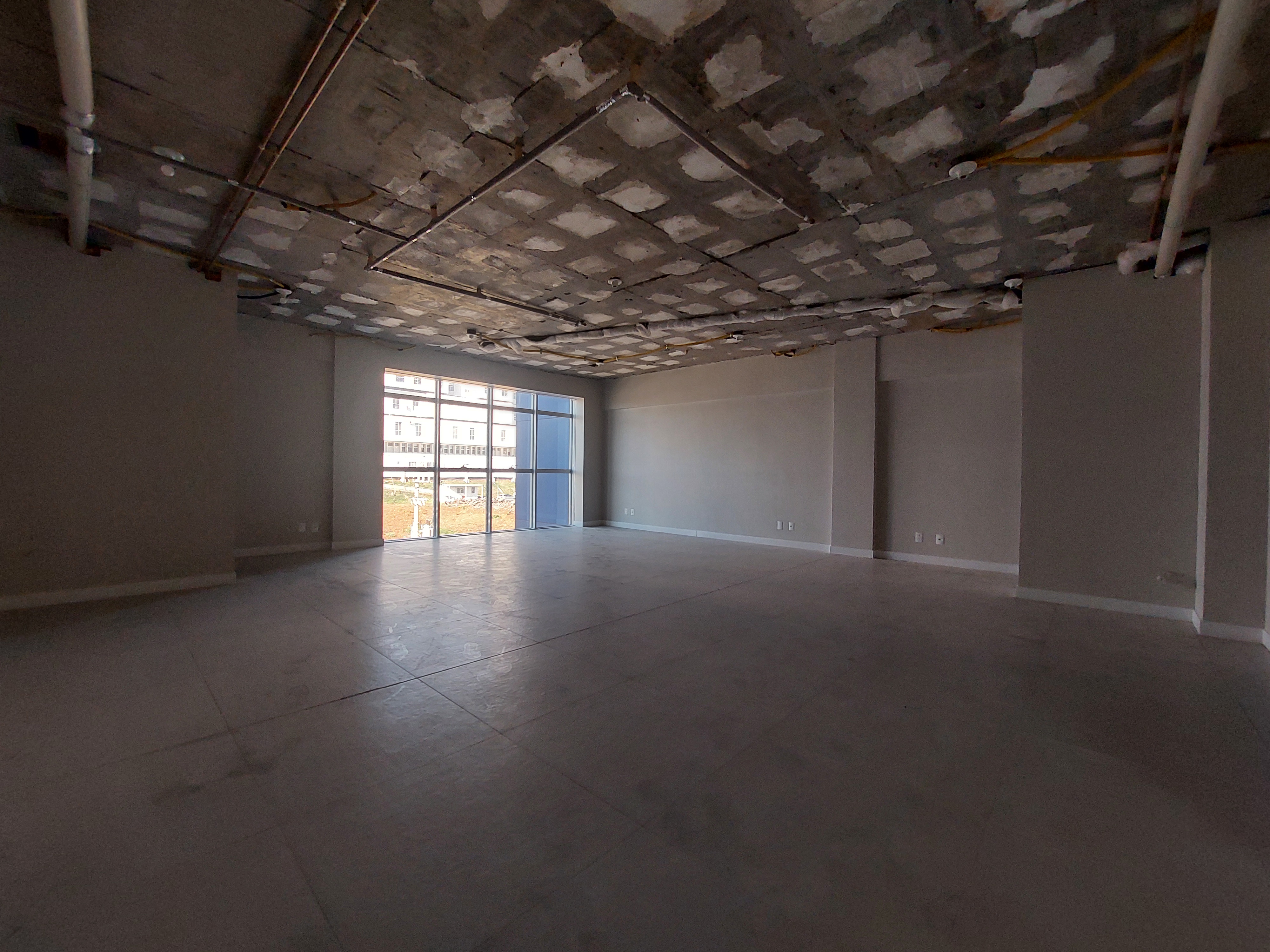 Sala Comercial para Alugar em Santa Maria, Chapecó - 66m²