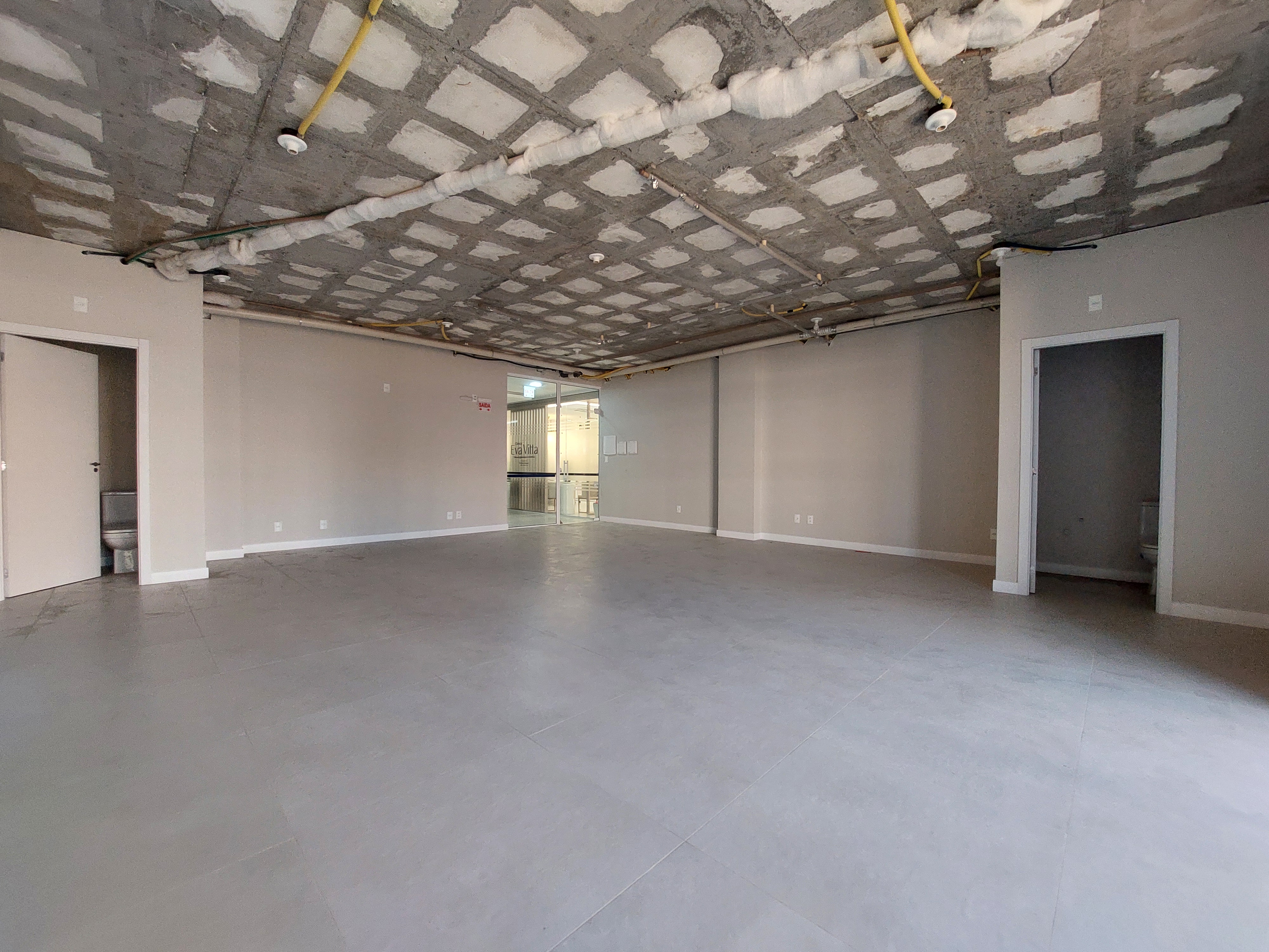 Sala Comercial para Alugar em Santa Maria, Chapecó - 66m²