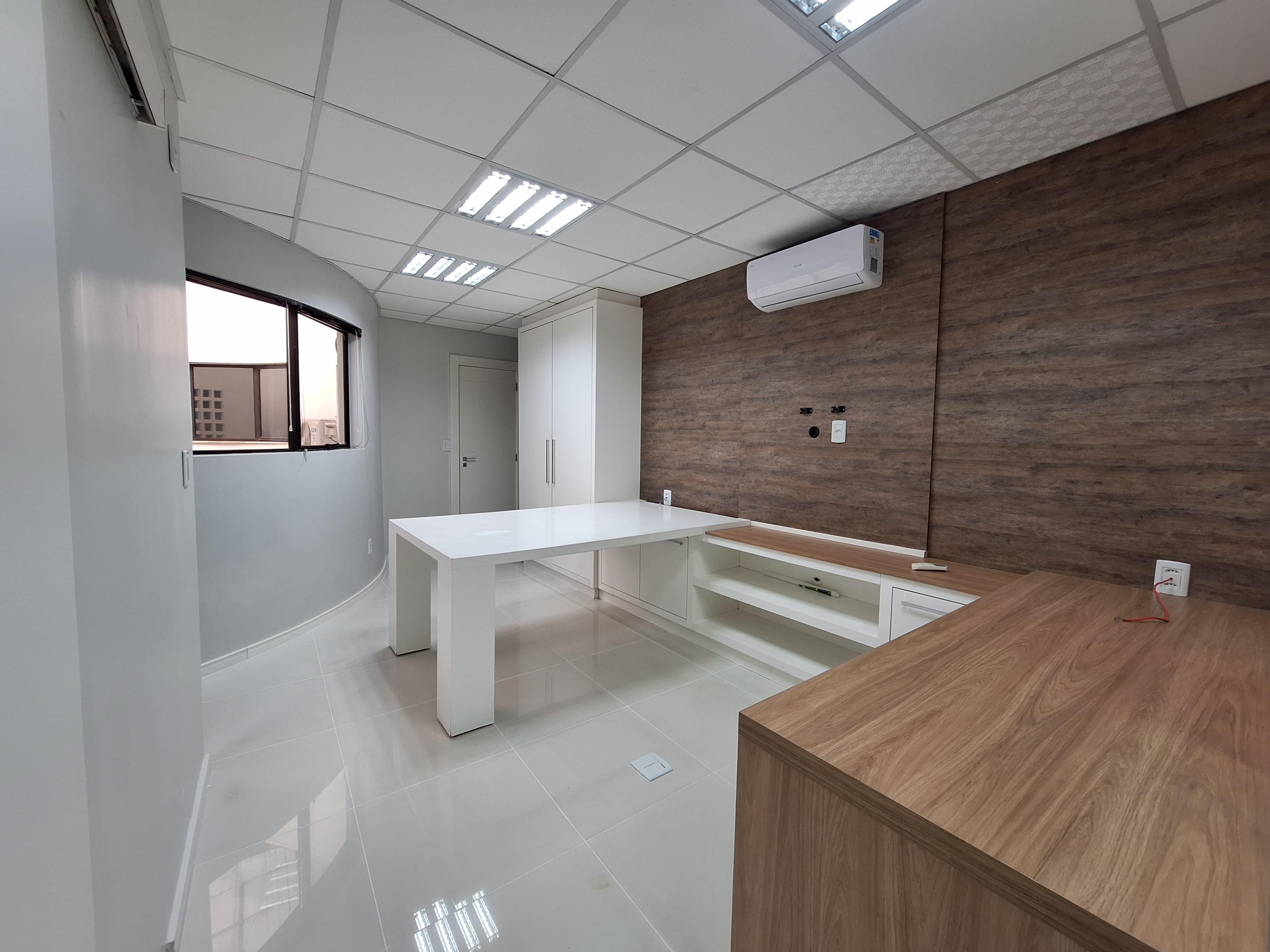 Sala Comercial para alugar no Centro em Chapecó | Mobg