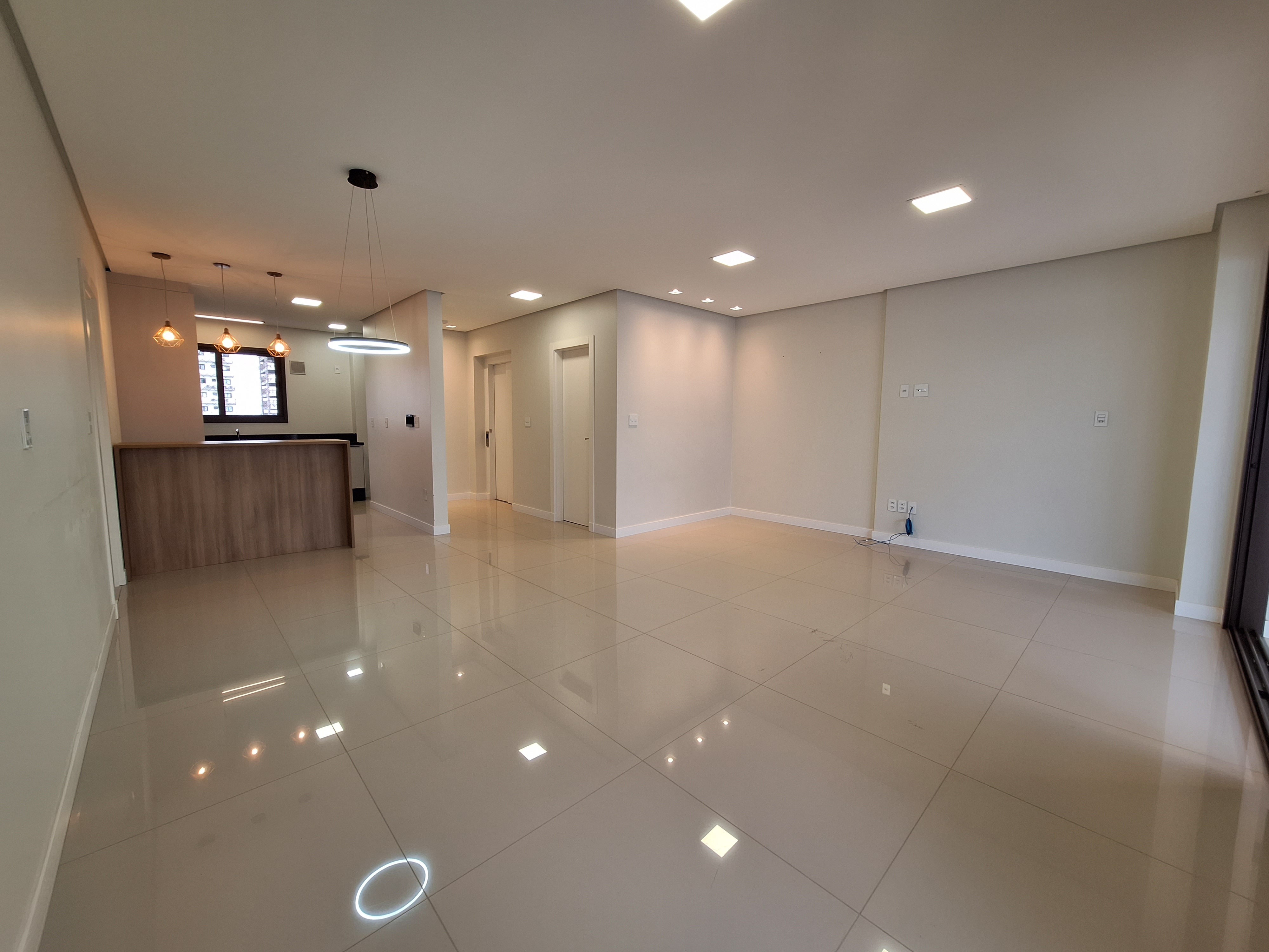 Apartamento para Alugar 3 Suítes - Centro, Chapecó - Confort