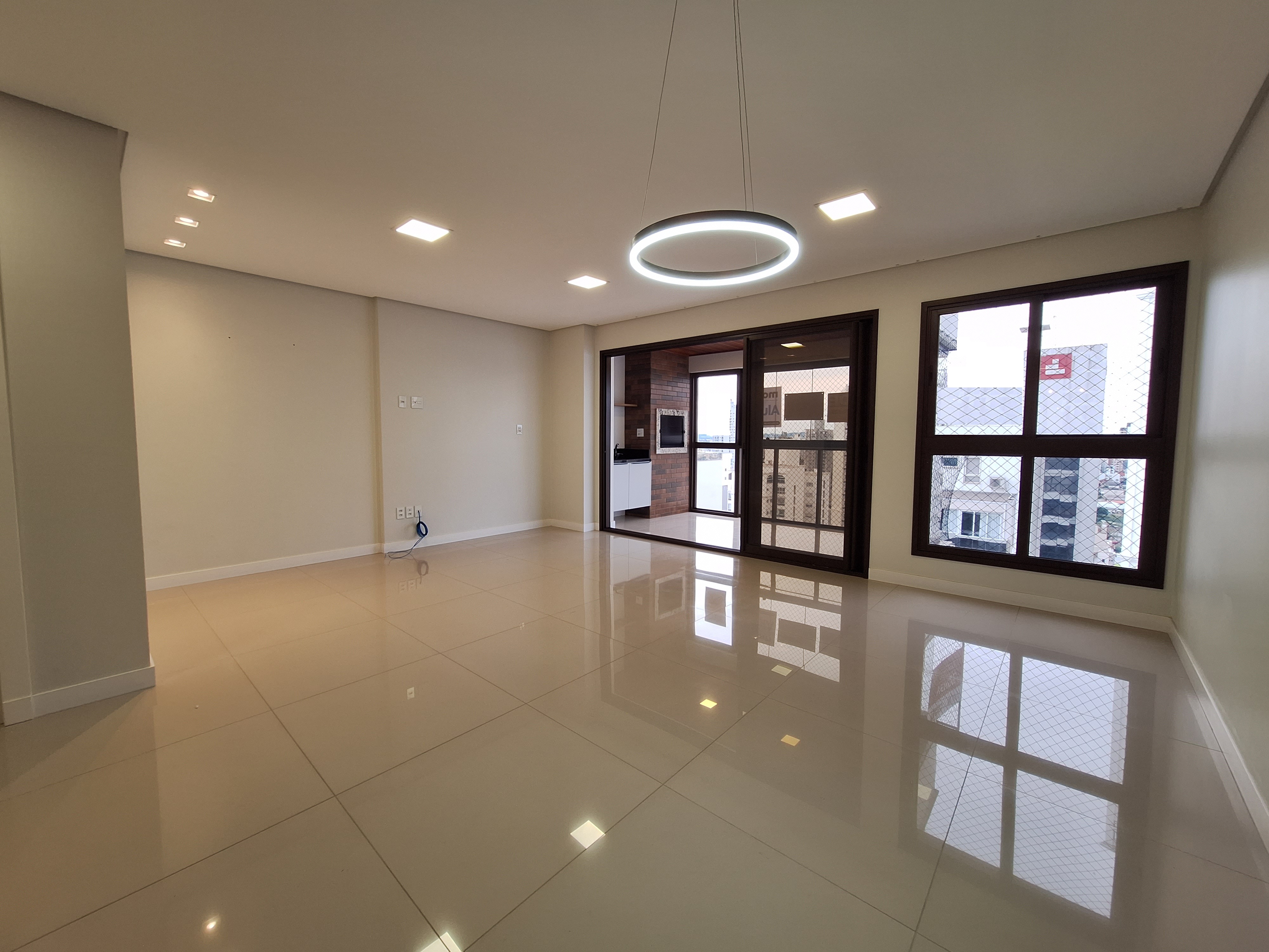 Apartamento para Alugar 3 Suítes - Centro, Chapecó - Confort