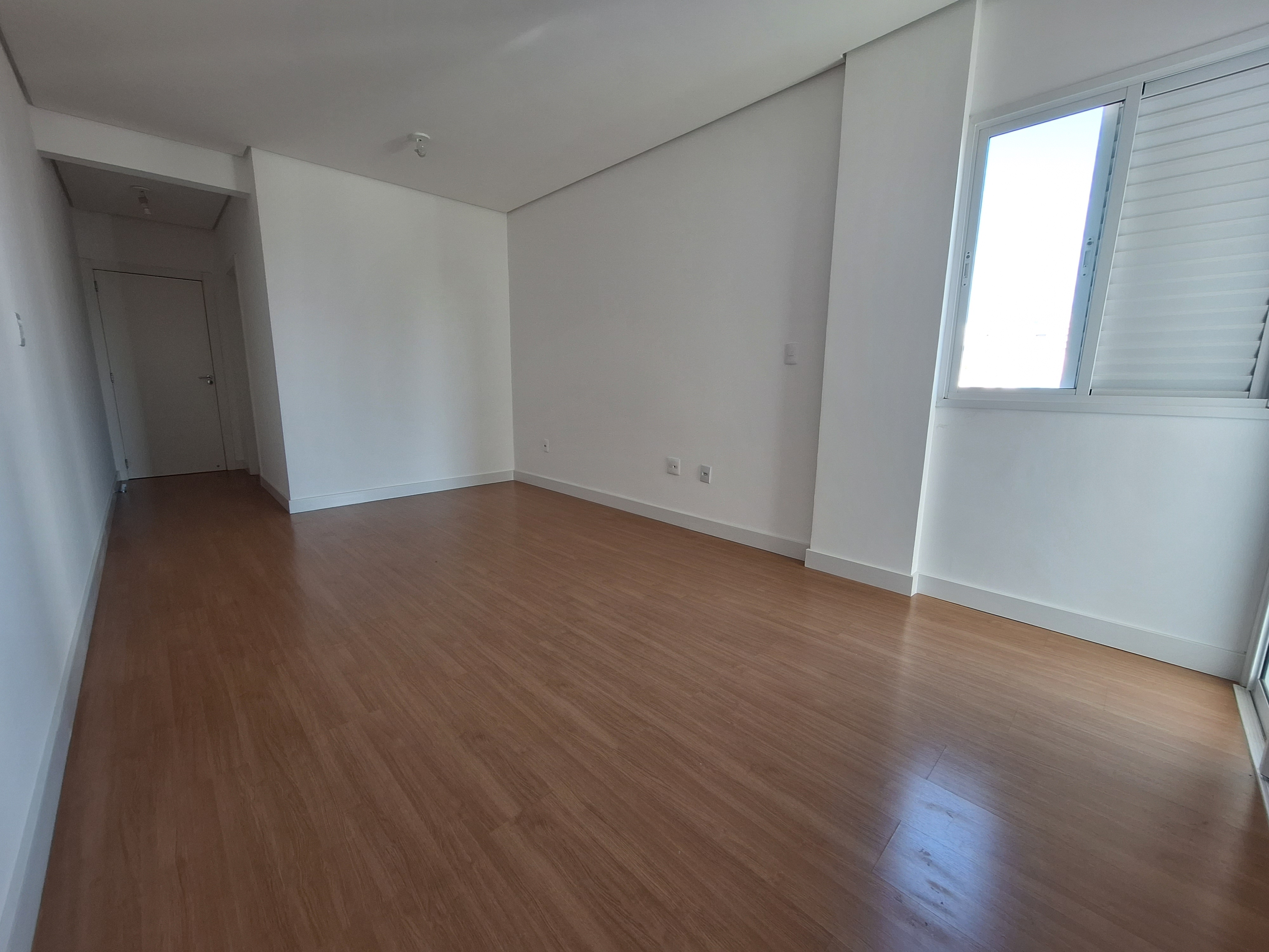 Apartamento 3 suítes para alugar no Centro em Chapecó | Mobg