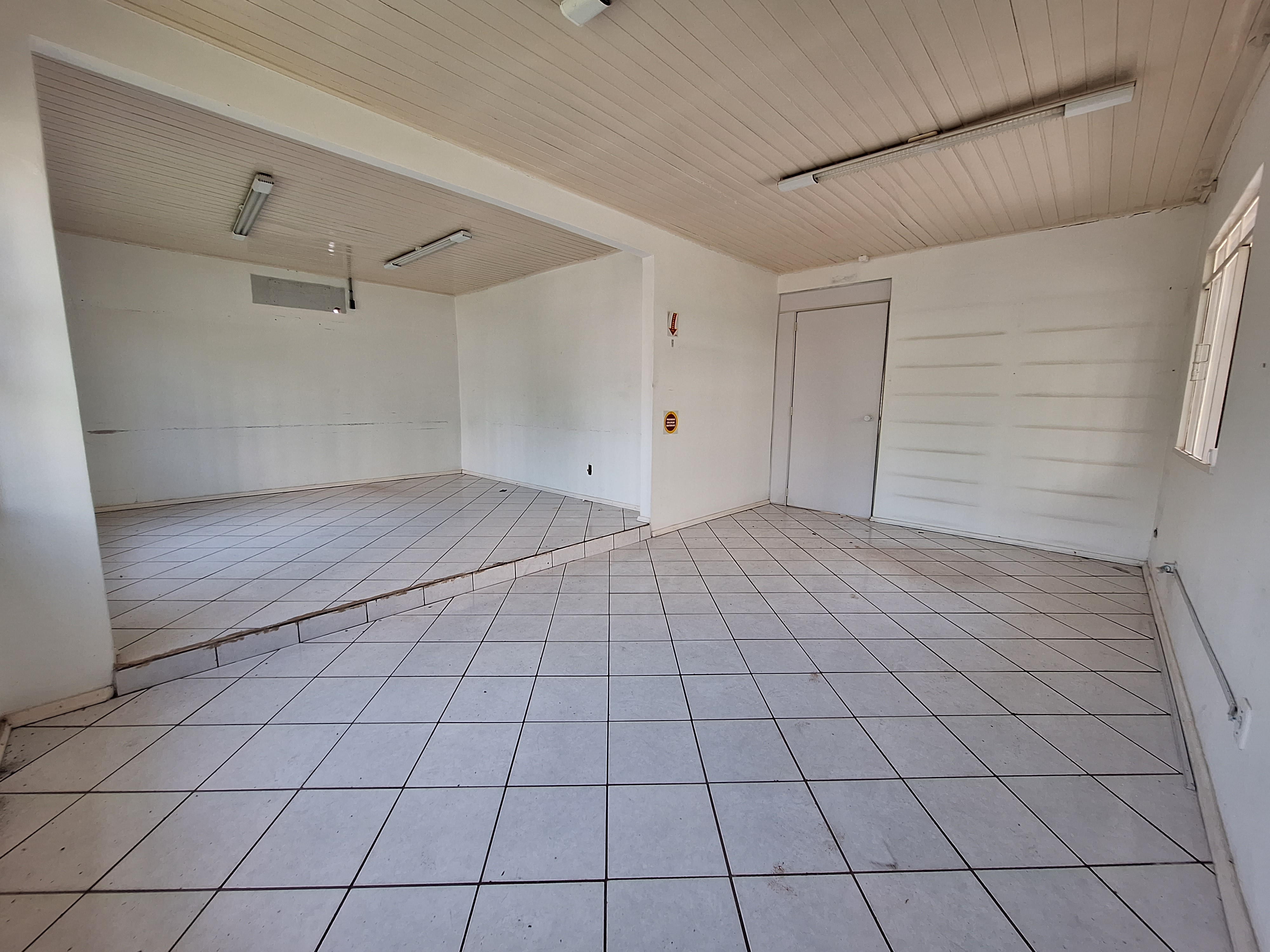 Casa Comercial 5 quartos para alugar no Santa Maria | Mobg