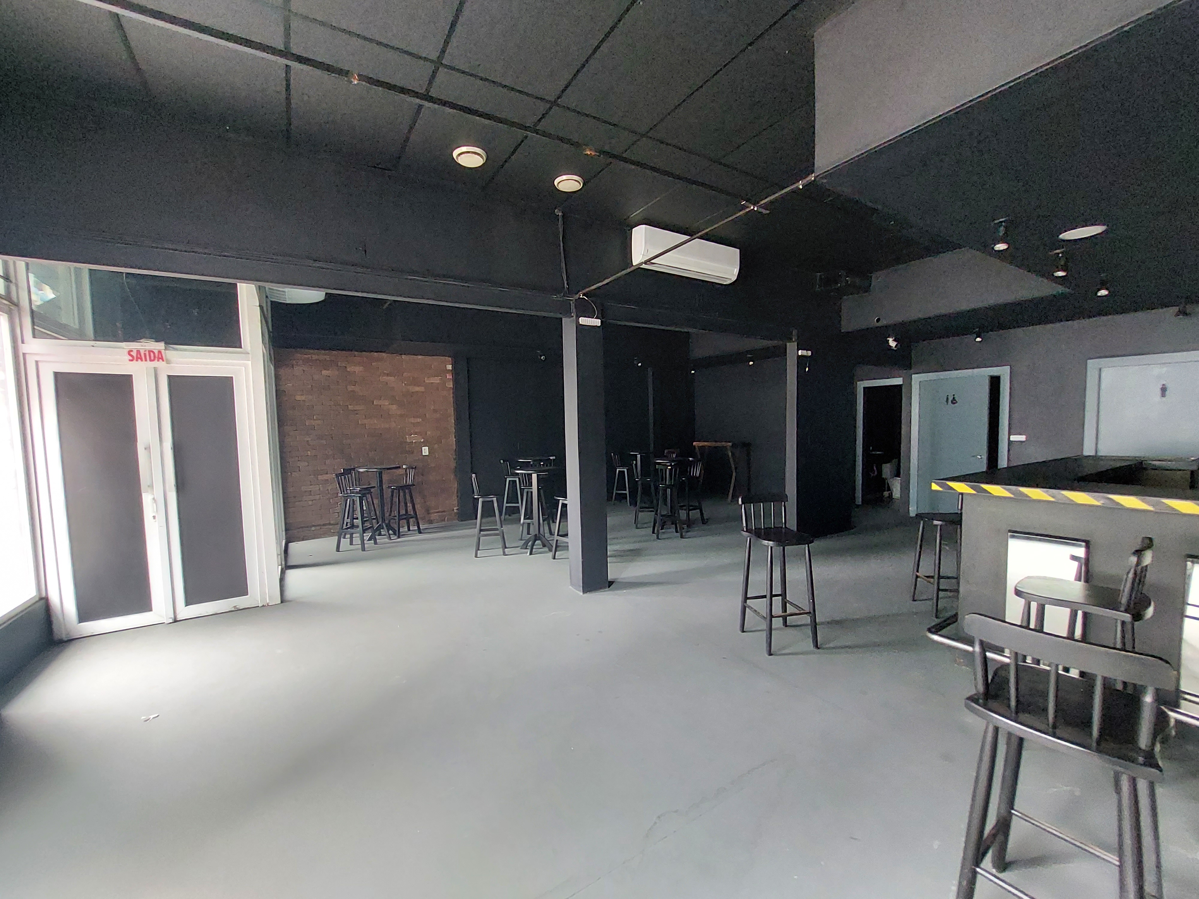 Sala Comercial para Alugar - Centro, Chapecó - 170m²