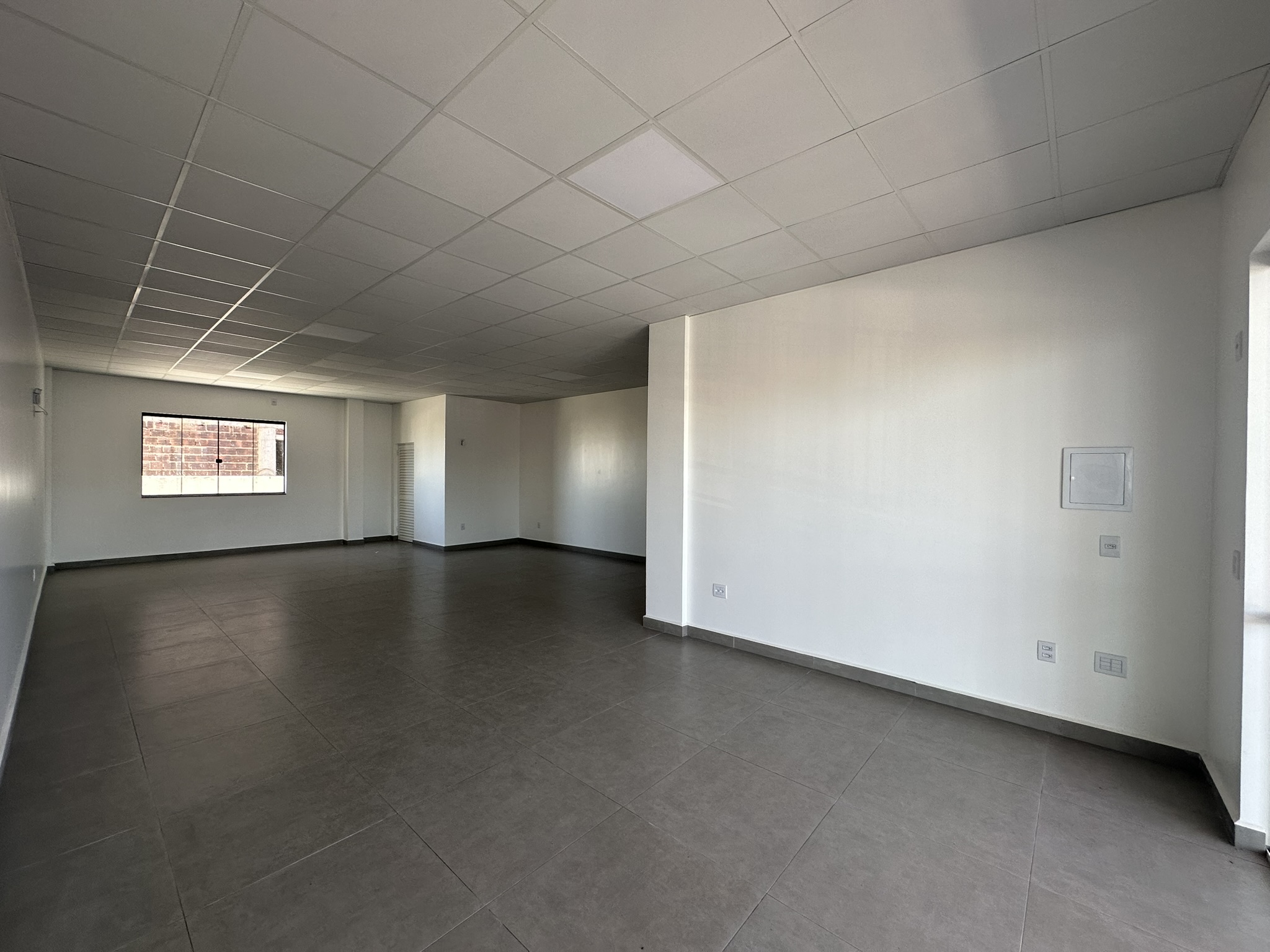 Sala Comercial para Alugar - Centro, Pinhalzinho | 80m²