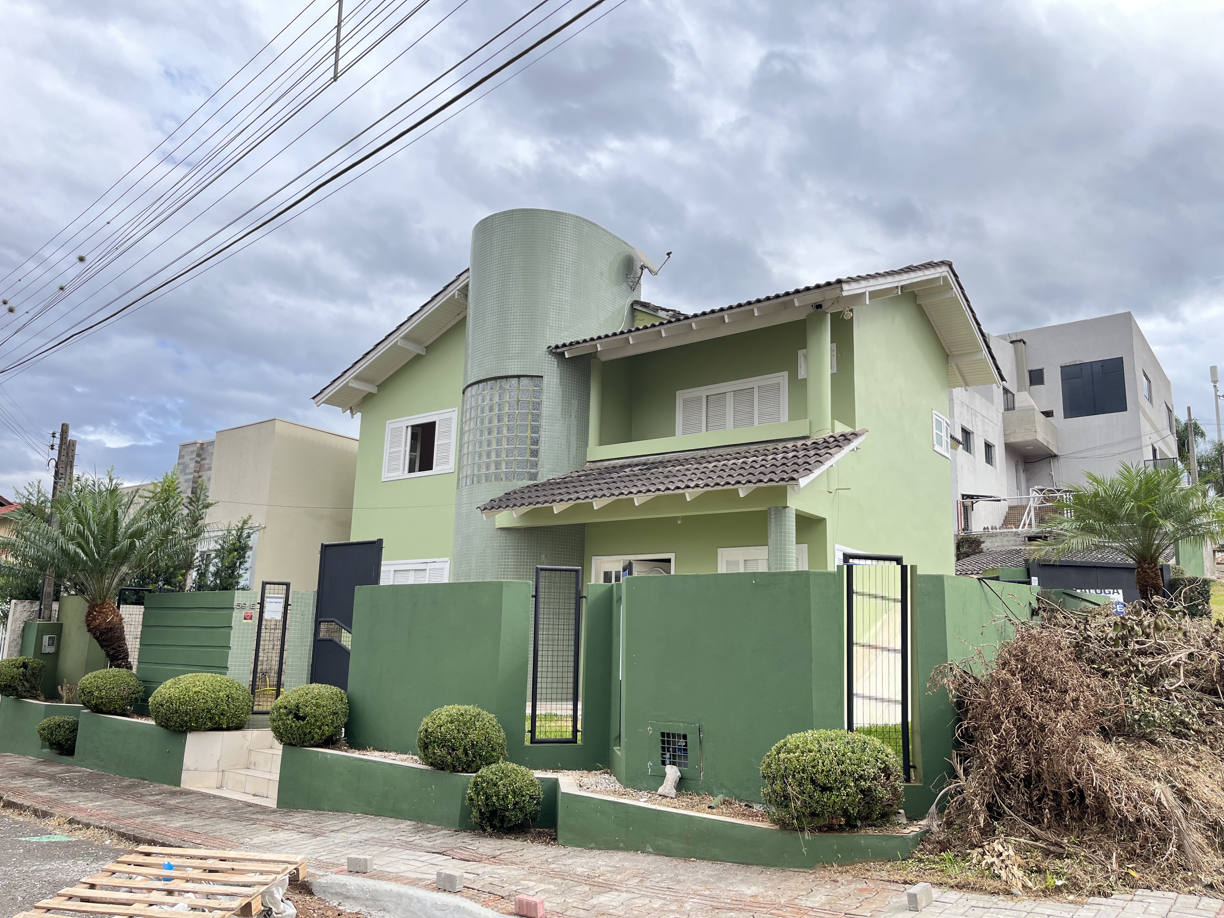 Casa 2 suítes para alugar no Passo dos Fortes em Chapecó