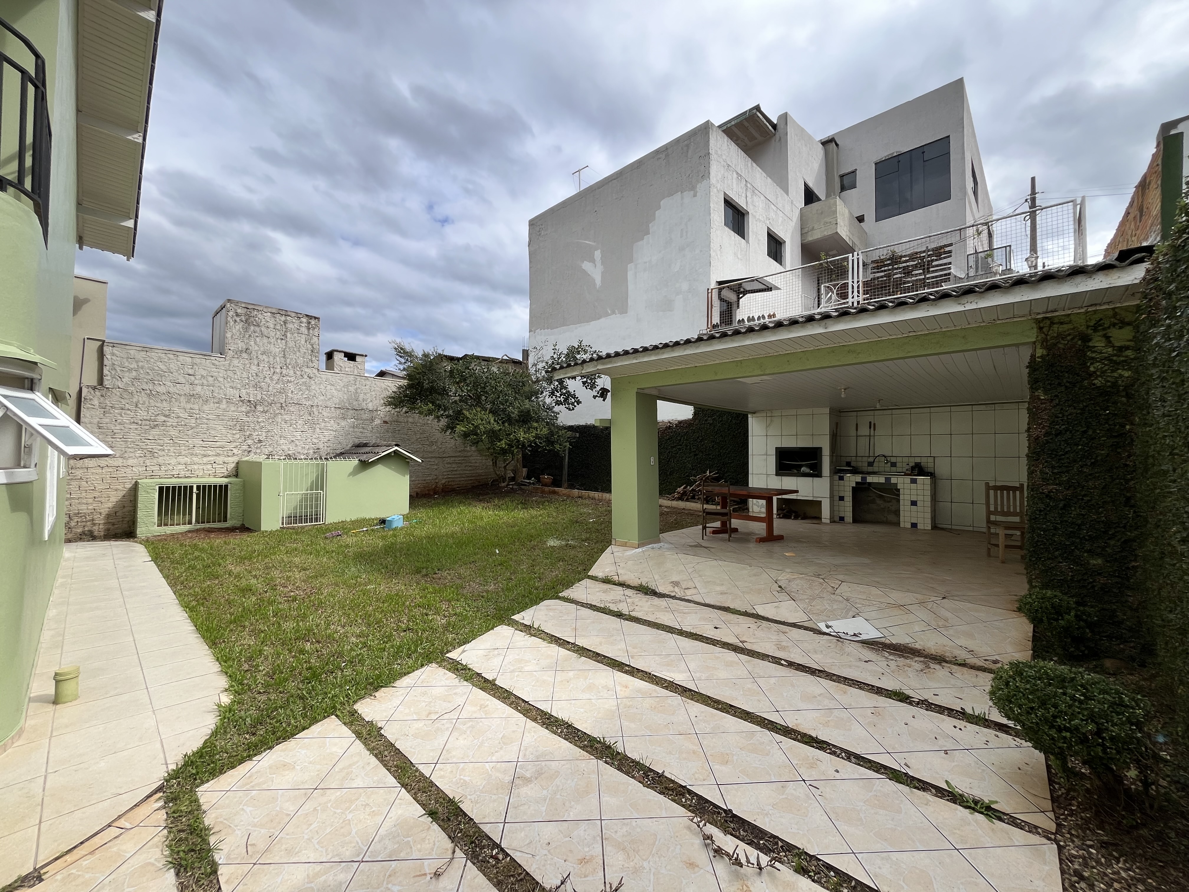 Casa 2 suítes para alugar no Passo dos Fortes em Chapecó
