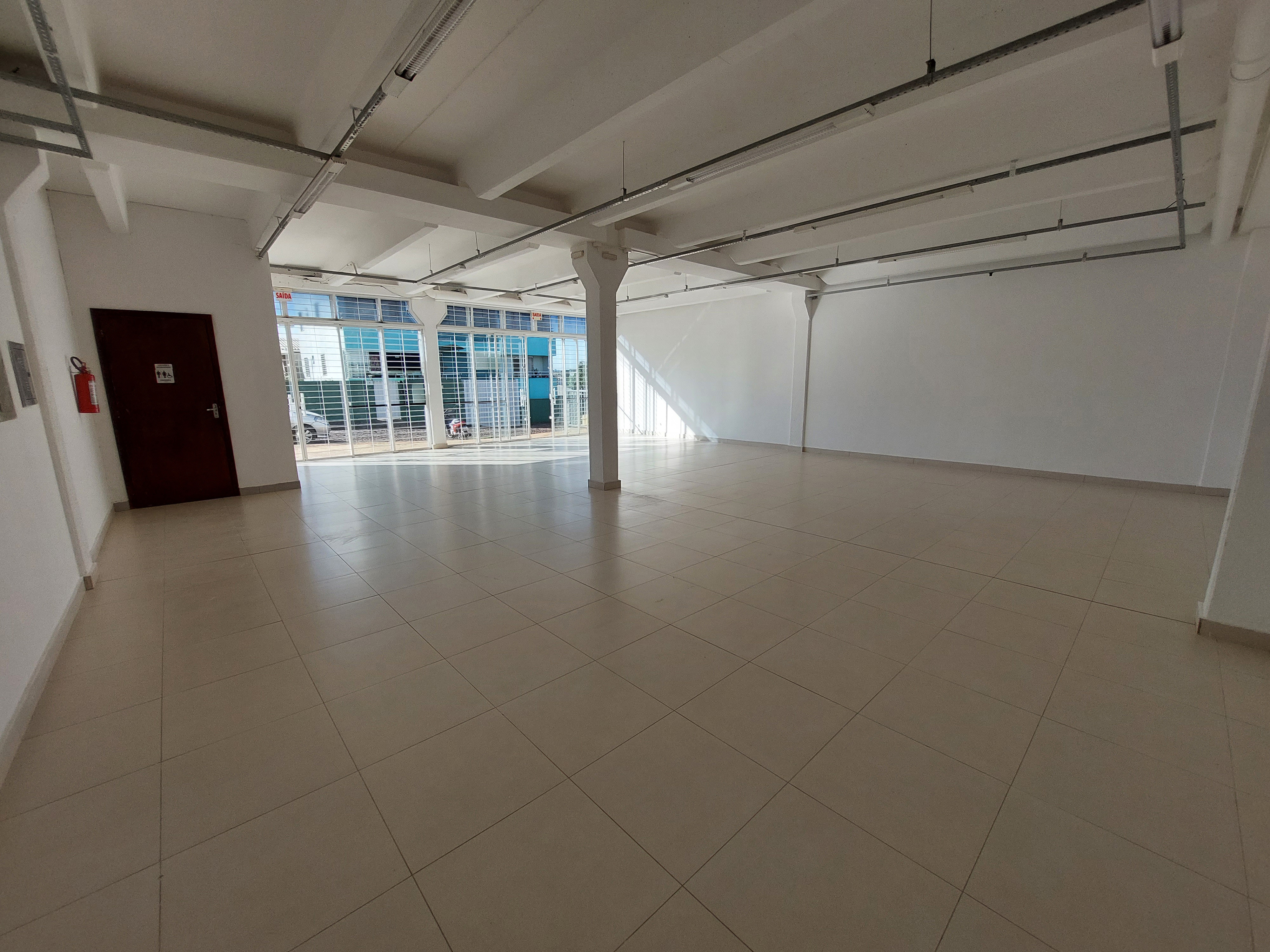 Sala Comercial para Alugar - Efapi, Chapecó - 118m²