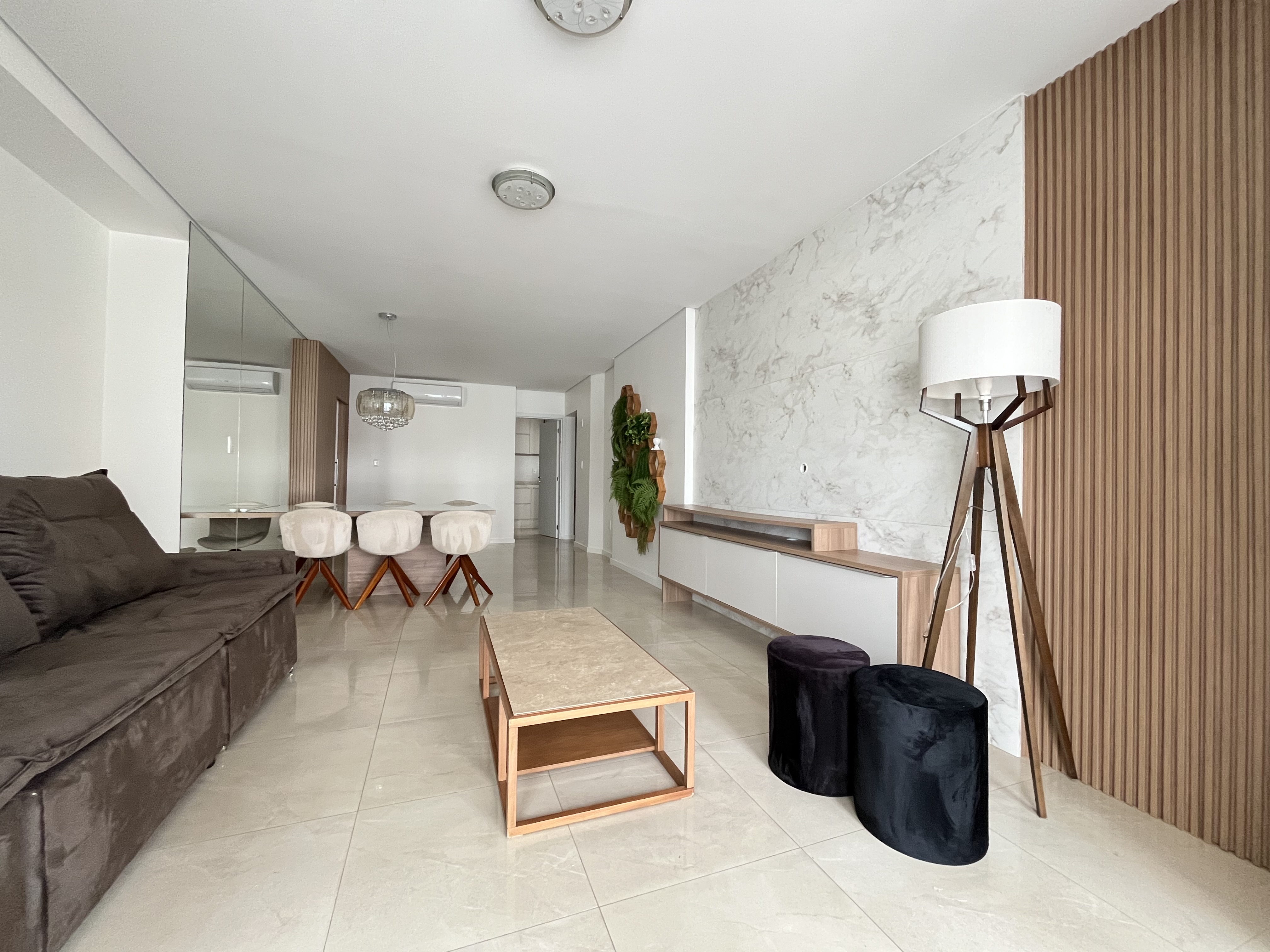 Apartamento 3 suítes para alugar no Centro em Chapecó | Mobg