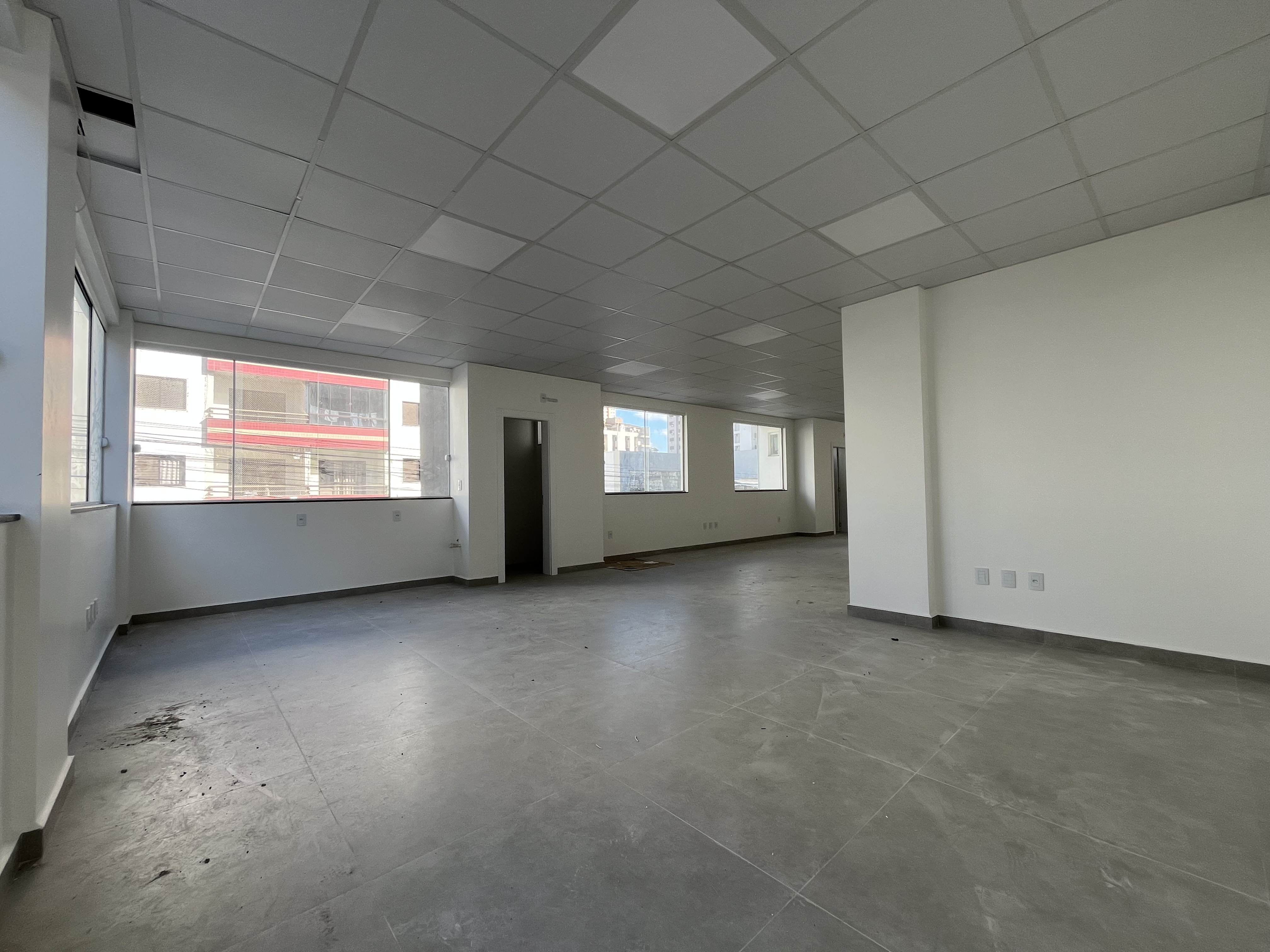 Sala Comercial para Alugar - Centro, Chapecó - 85m²