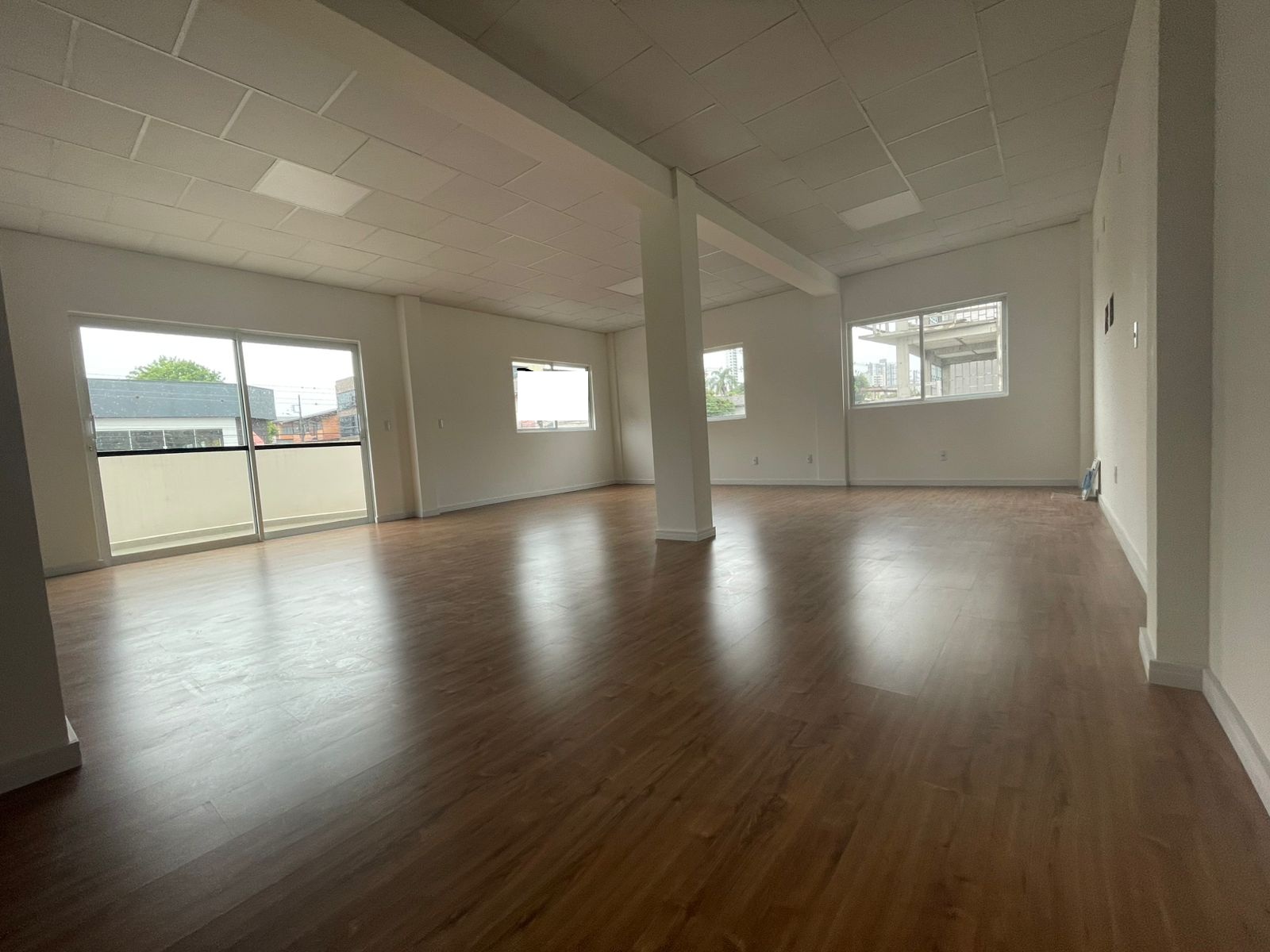 Sala Comercial para Alugar em São Cristóvão, Chapecó - 75m²