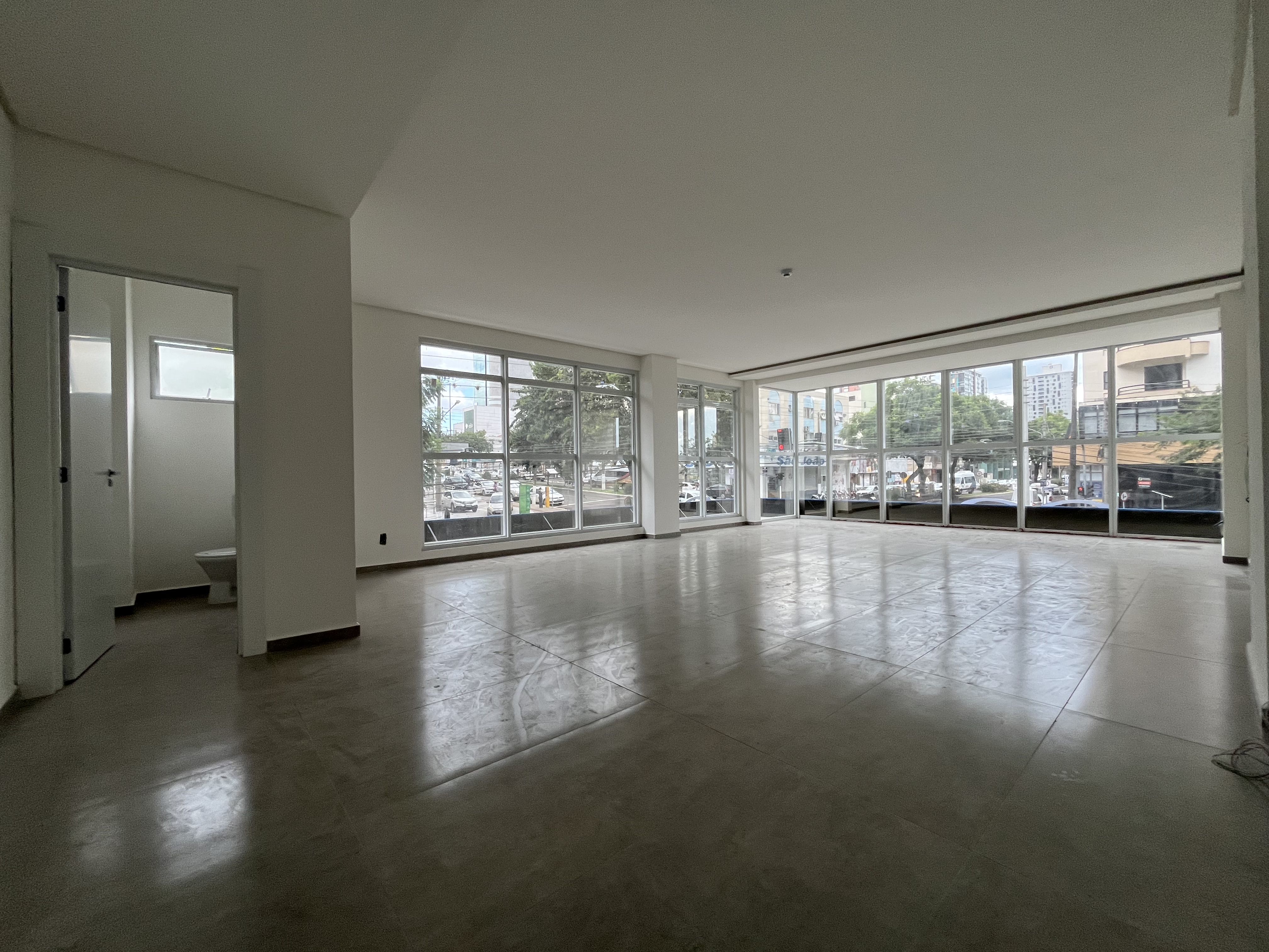 Sala Comercial para Alugar - Centro, Chapecó - Nova e bem lo