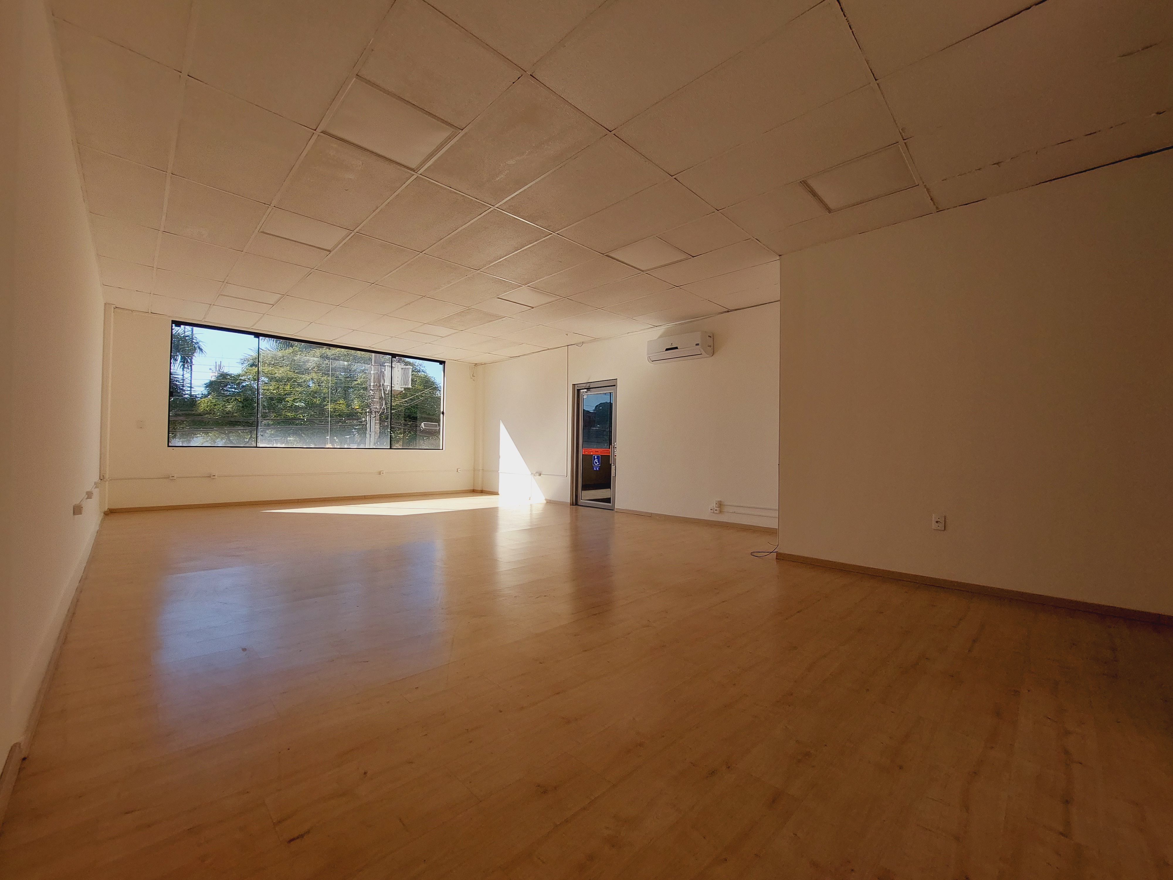 Sala Comercial para alugar no Centro em Chapecó | Mobg