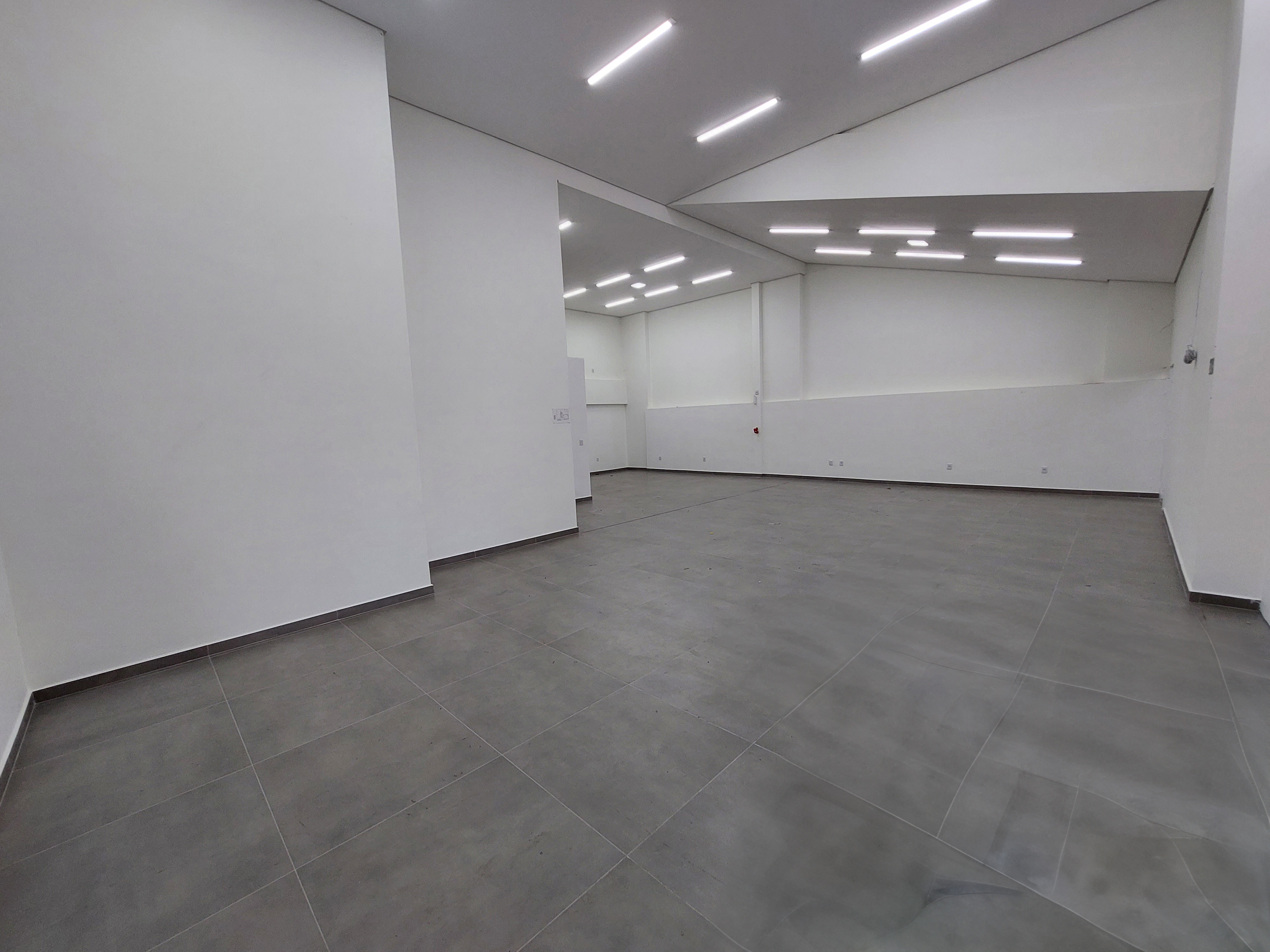 Sala Comercial para Alugar - Centro, Chapecó | 250m²