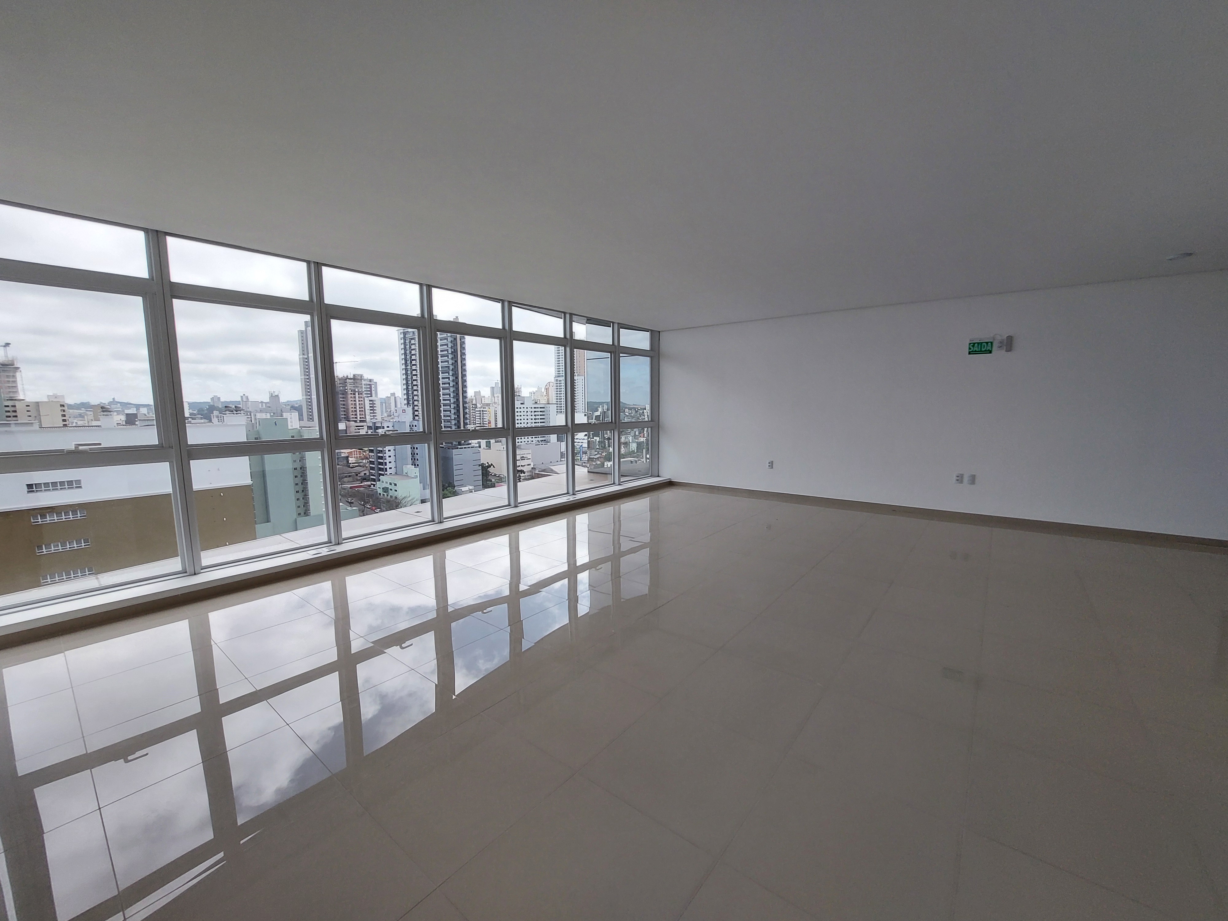 Sala Comercial para alugar no Centro em Chapecó | Mobg
