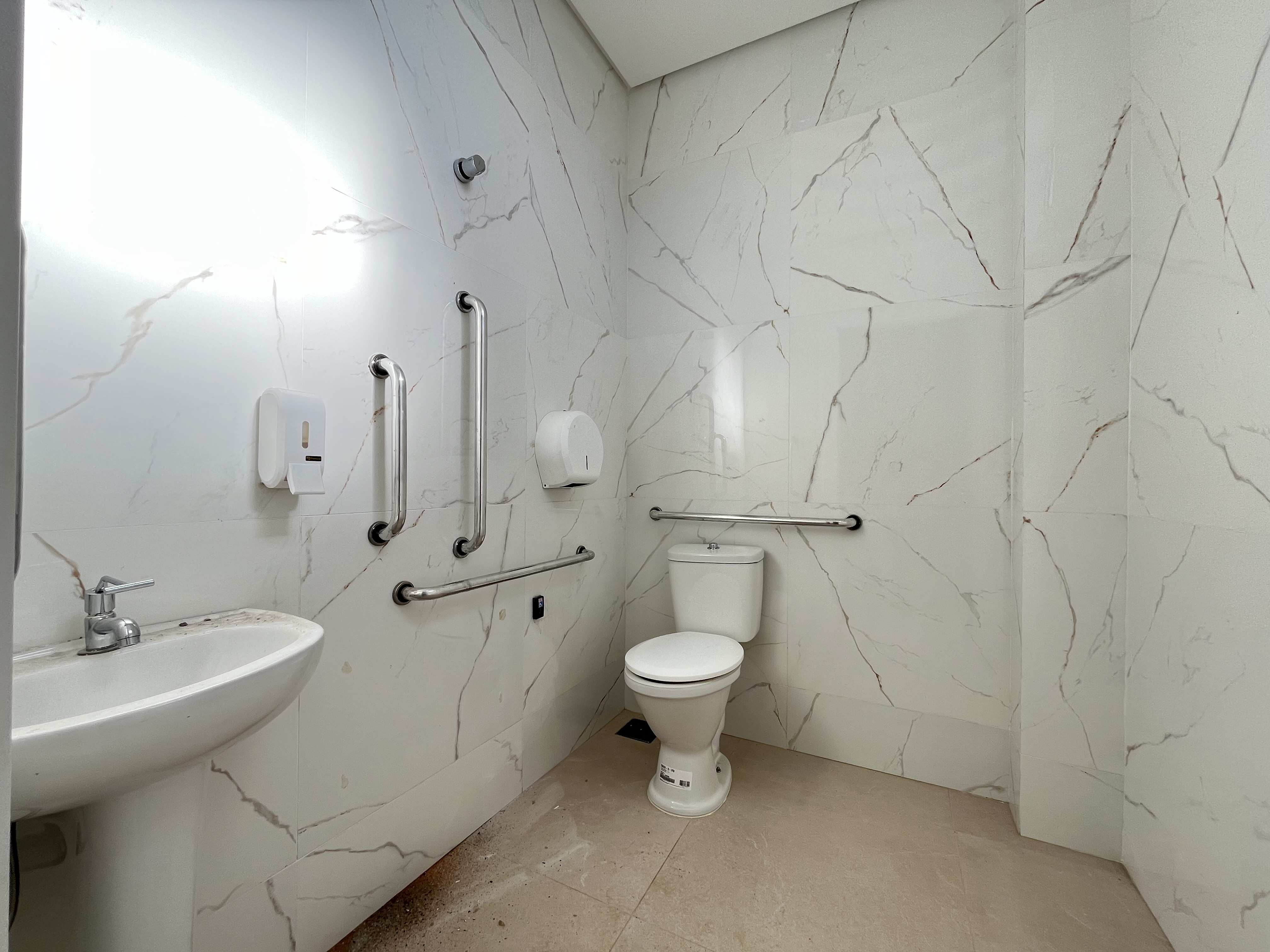 Sala Comercial para Alugar em Jardim América, Chapecó - 44m²