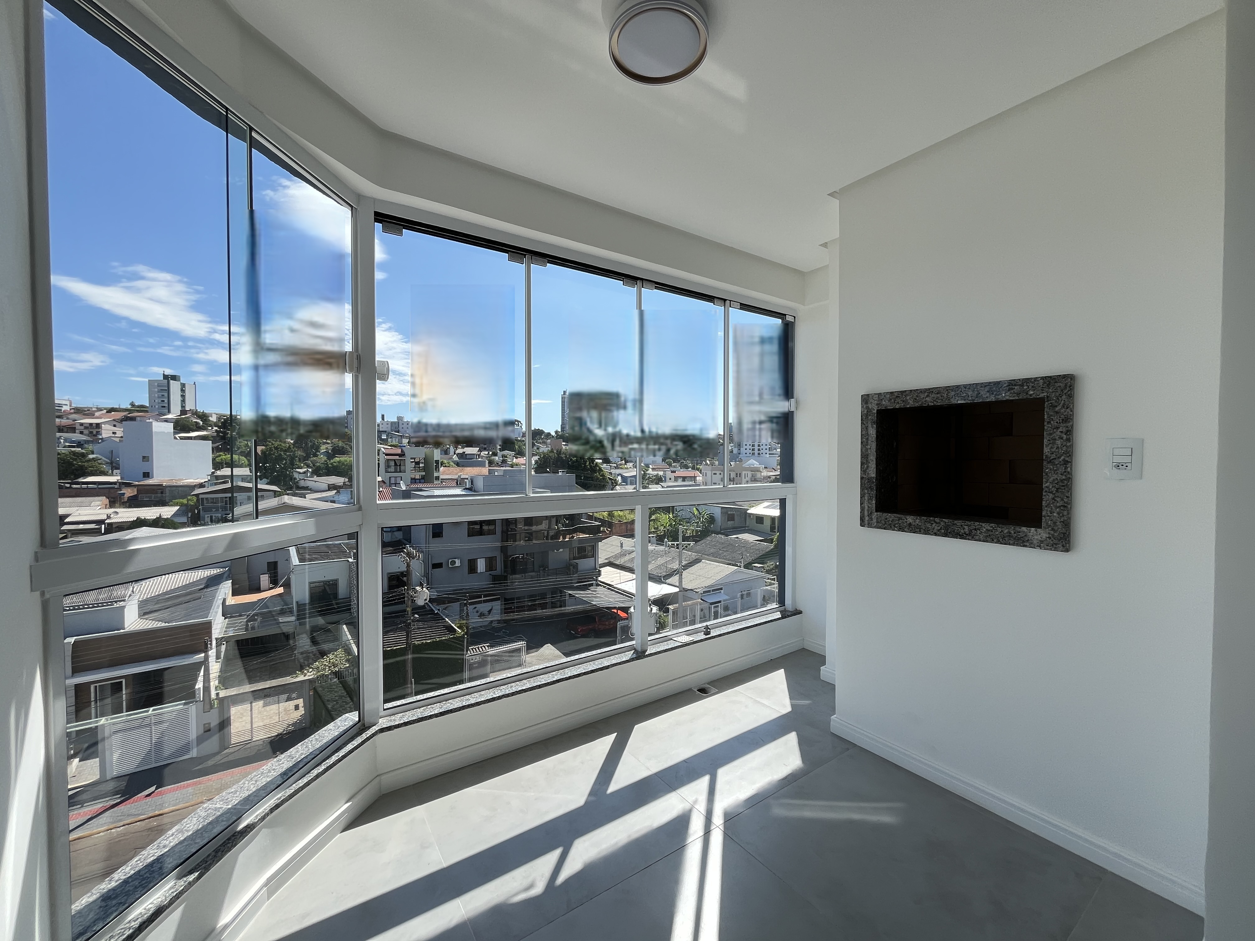 Apartamento para Alugar - 3 Quartos - Santa Maria - Chapecó