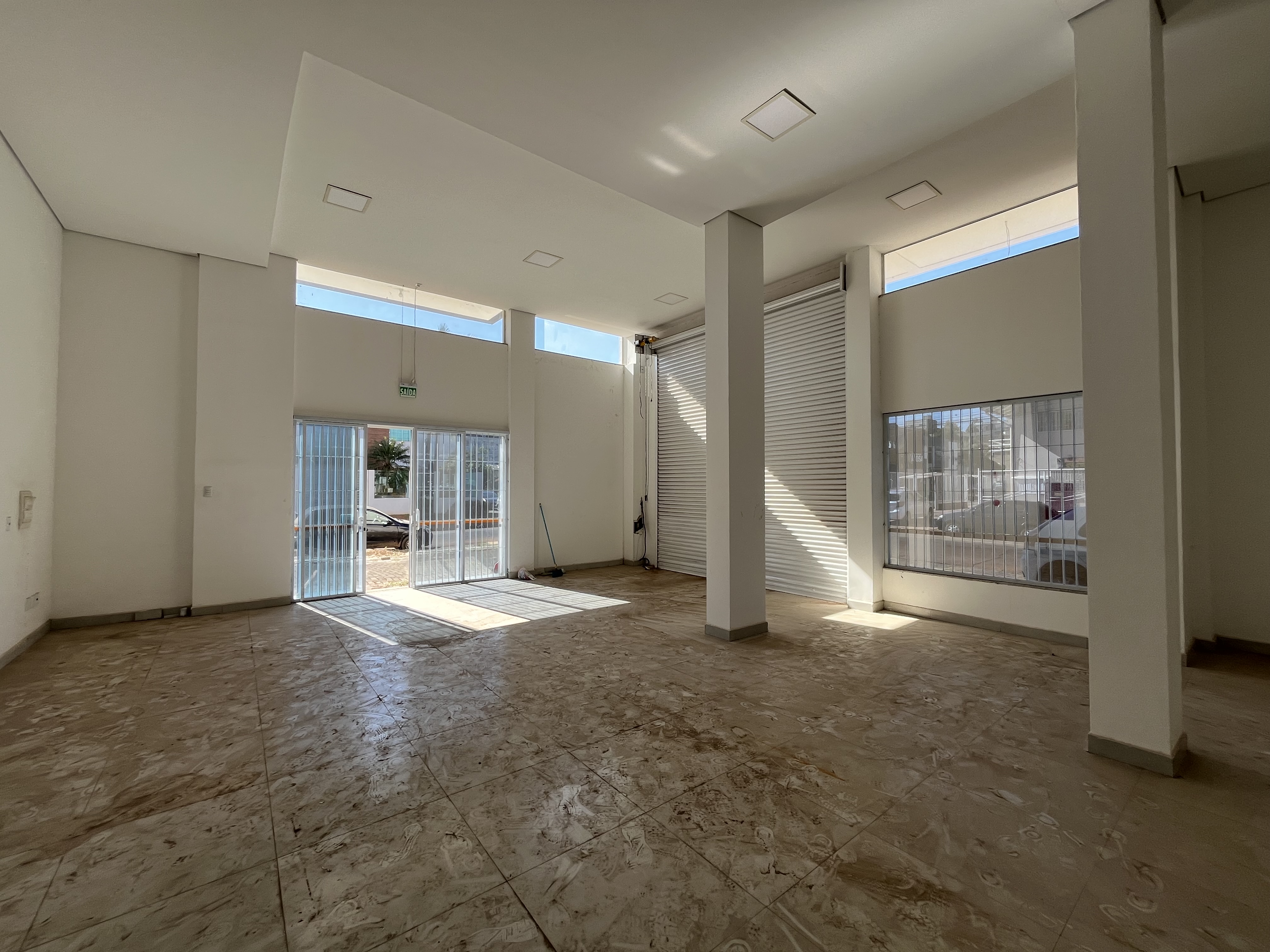 Sala Comercial para Alugar em Jardim América, Chapecó - 95m²