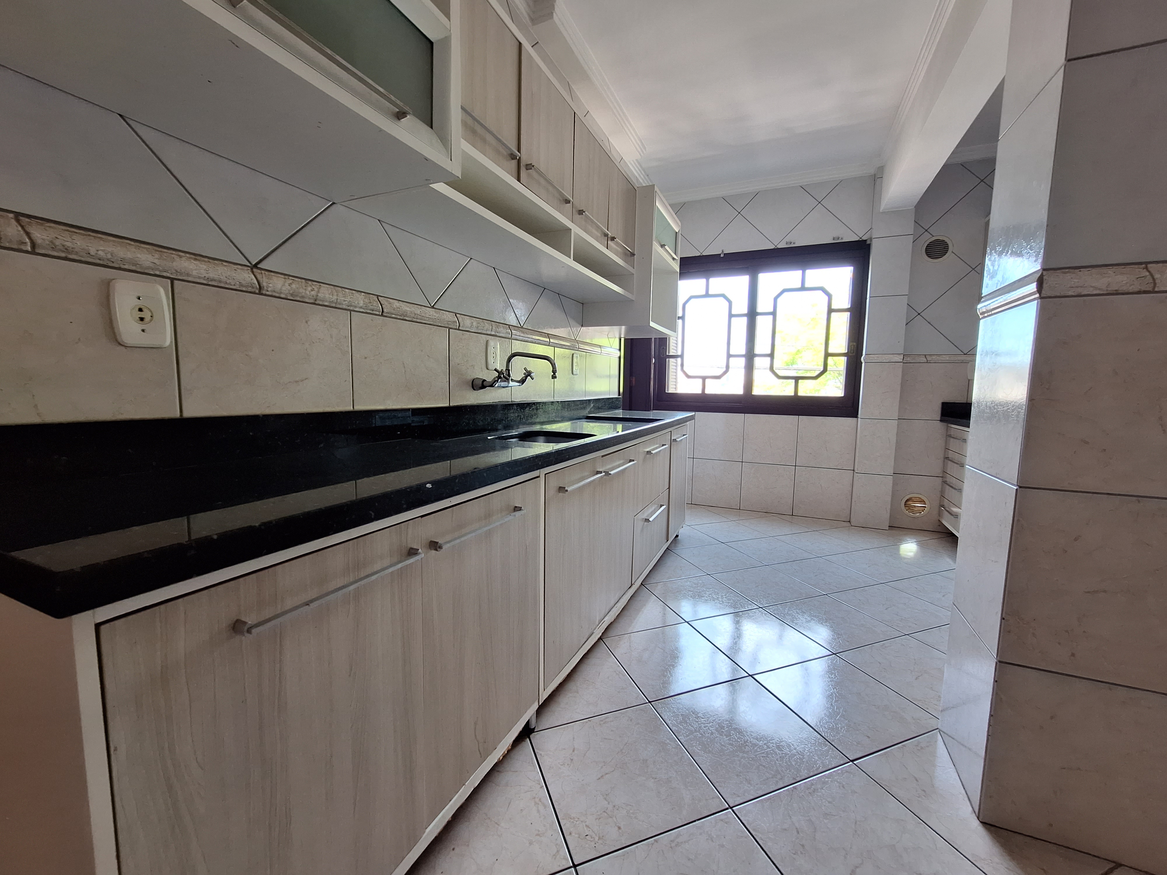 Apartamento 2 suítes para alugar no Centro em Chapecó | Mobg