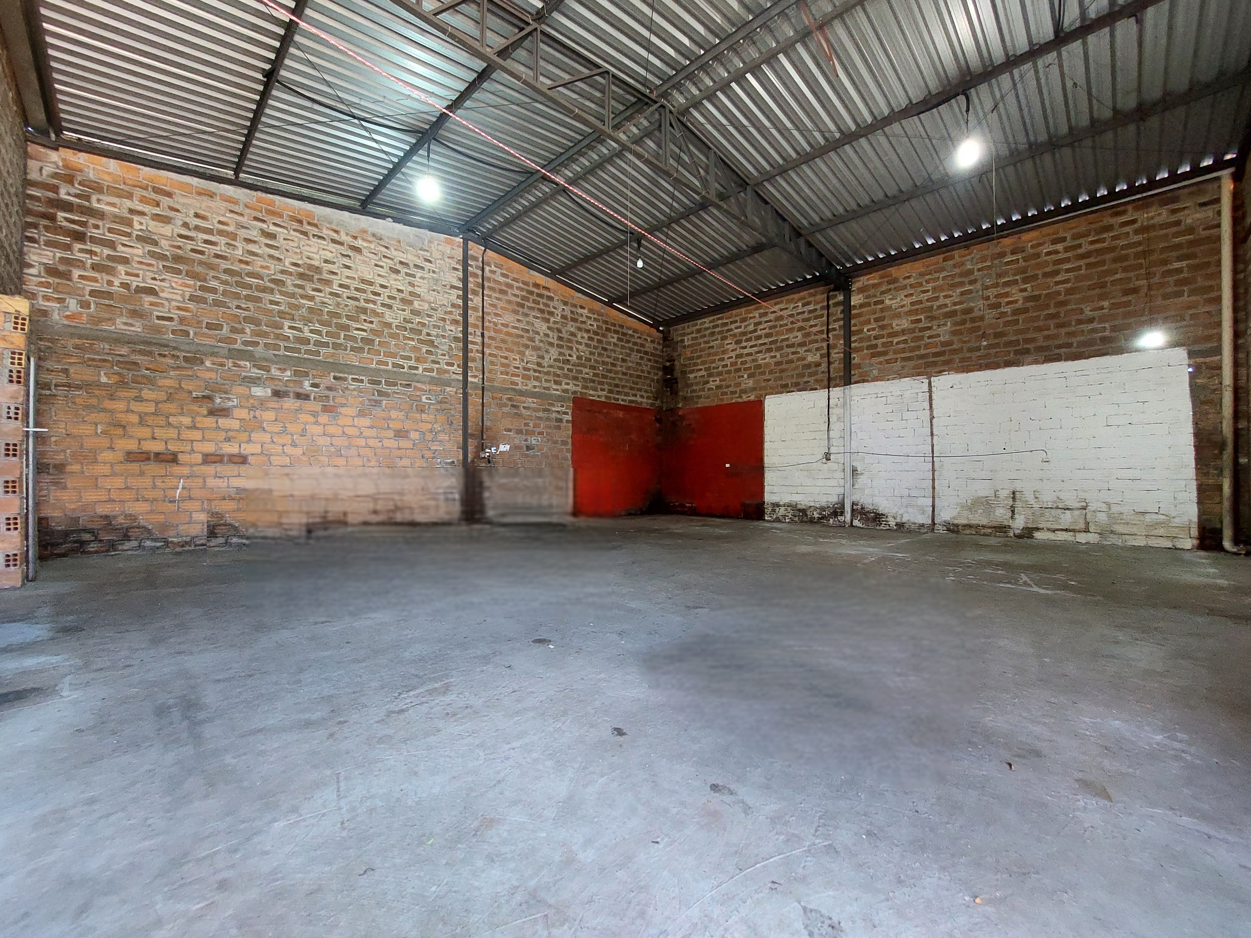 Barracão para Alugar - Líder, Chapecó | 100m² com Luz Trifás