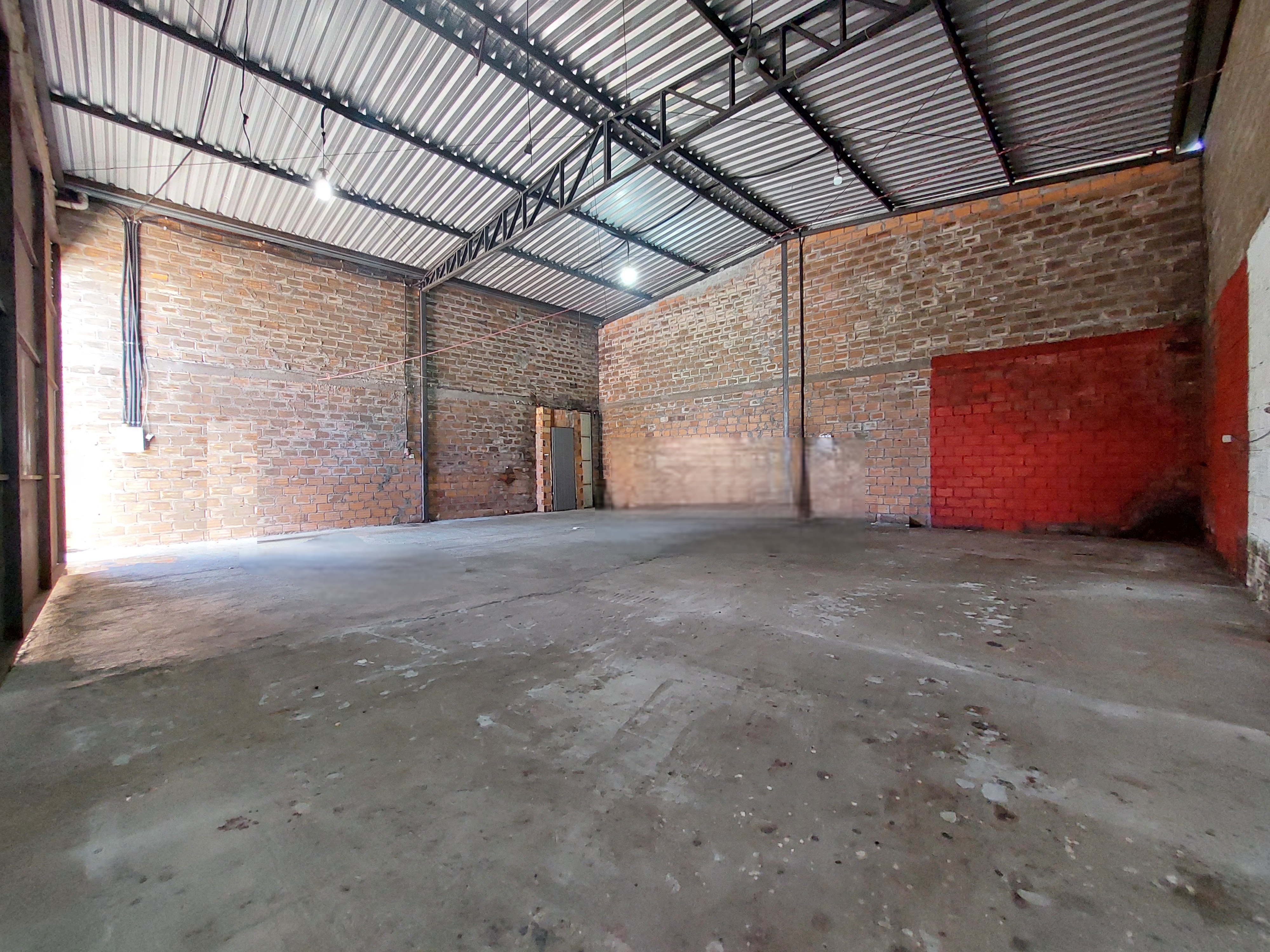 Barracão para Alugar - Líder, Chapecó | 100m² com Luz Trifás
