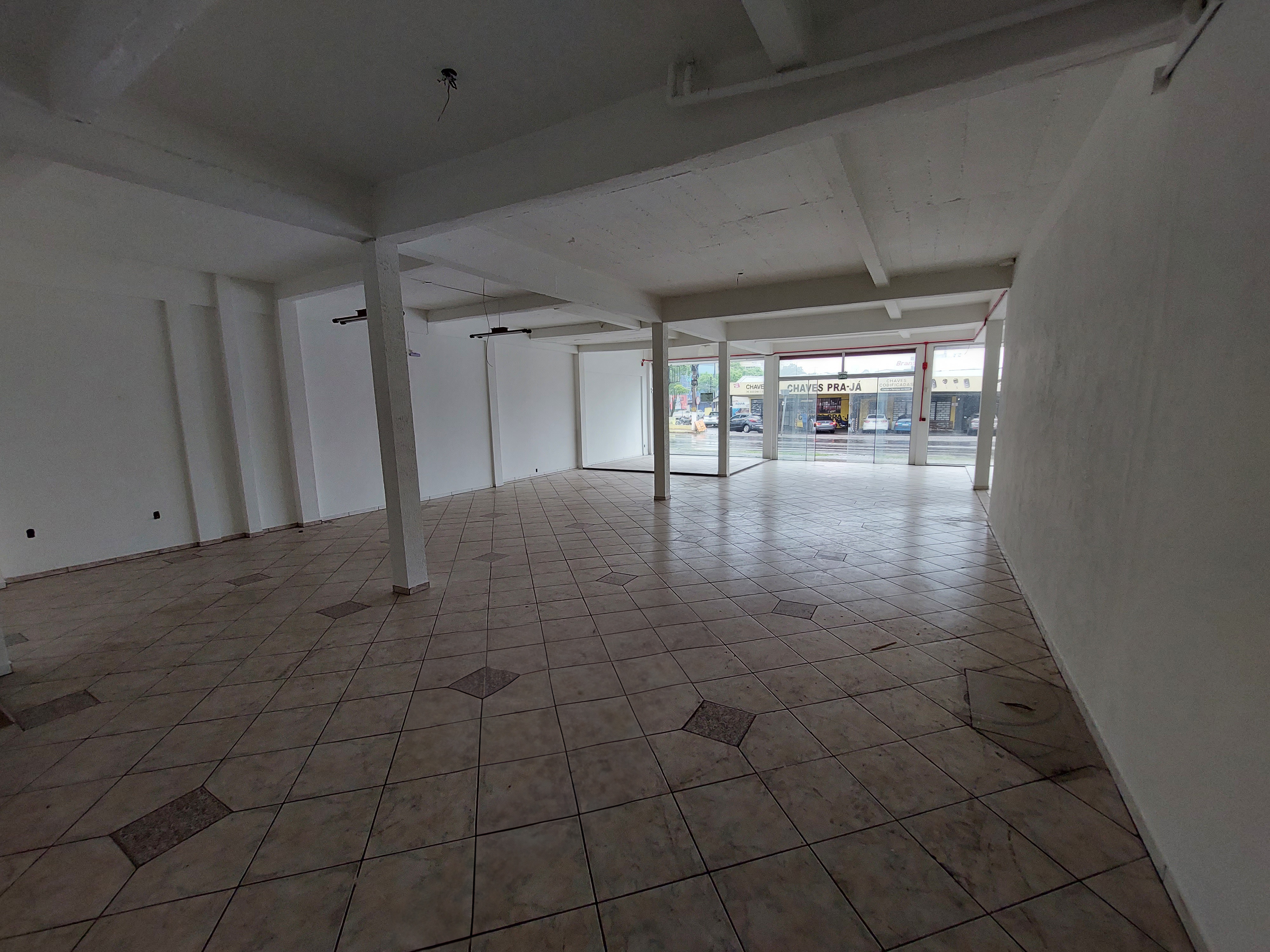 Sala Comercial para Alugar em São Cristóvão, Chapecó - 264m²