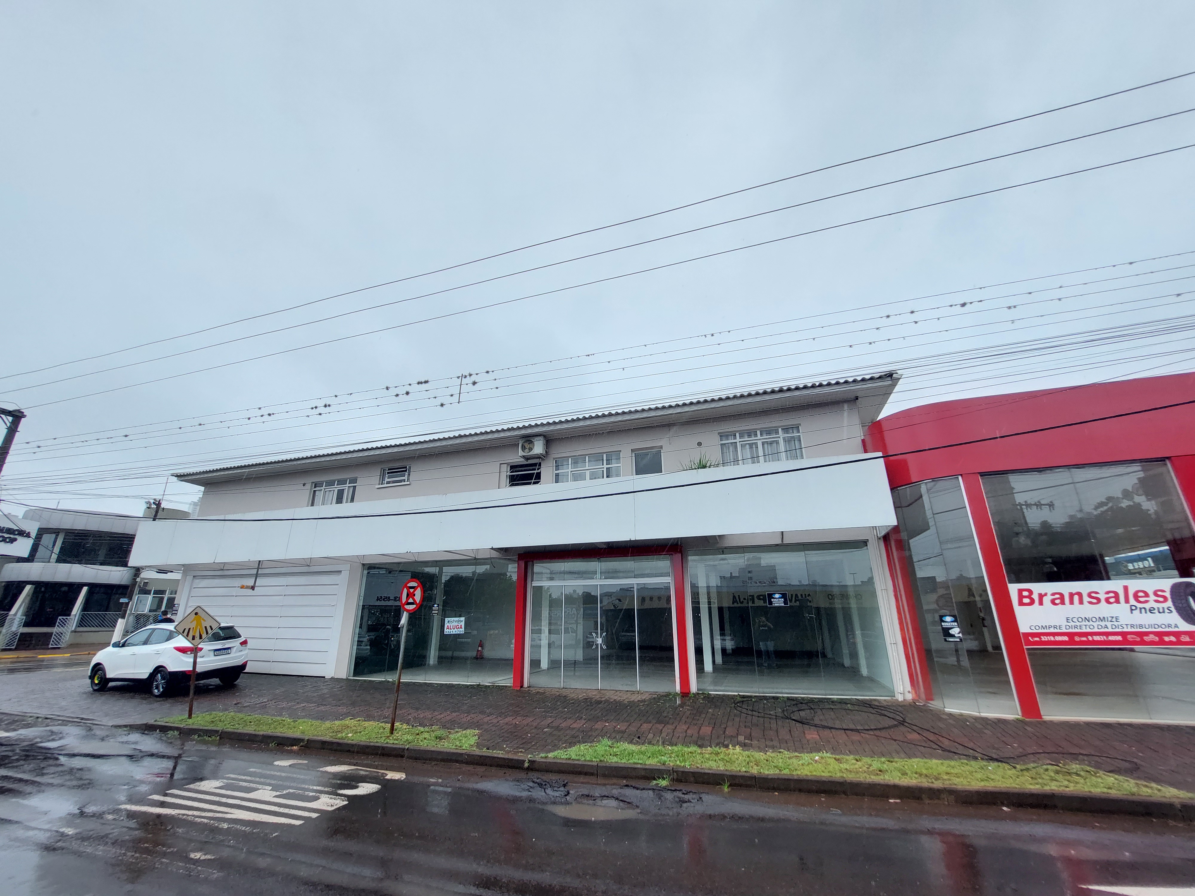 Sala Comercial para Alugar em São Cristóvão, Chapecó - 264m²
