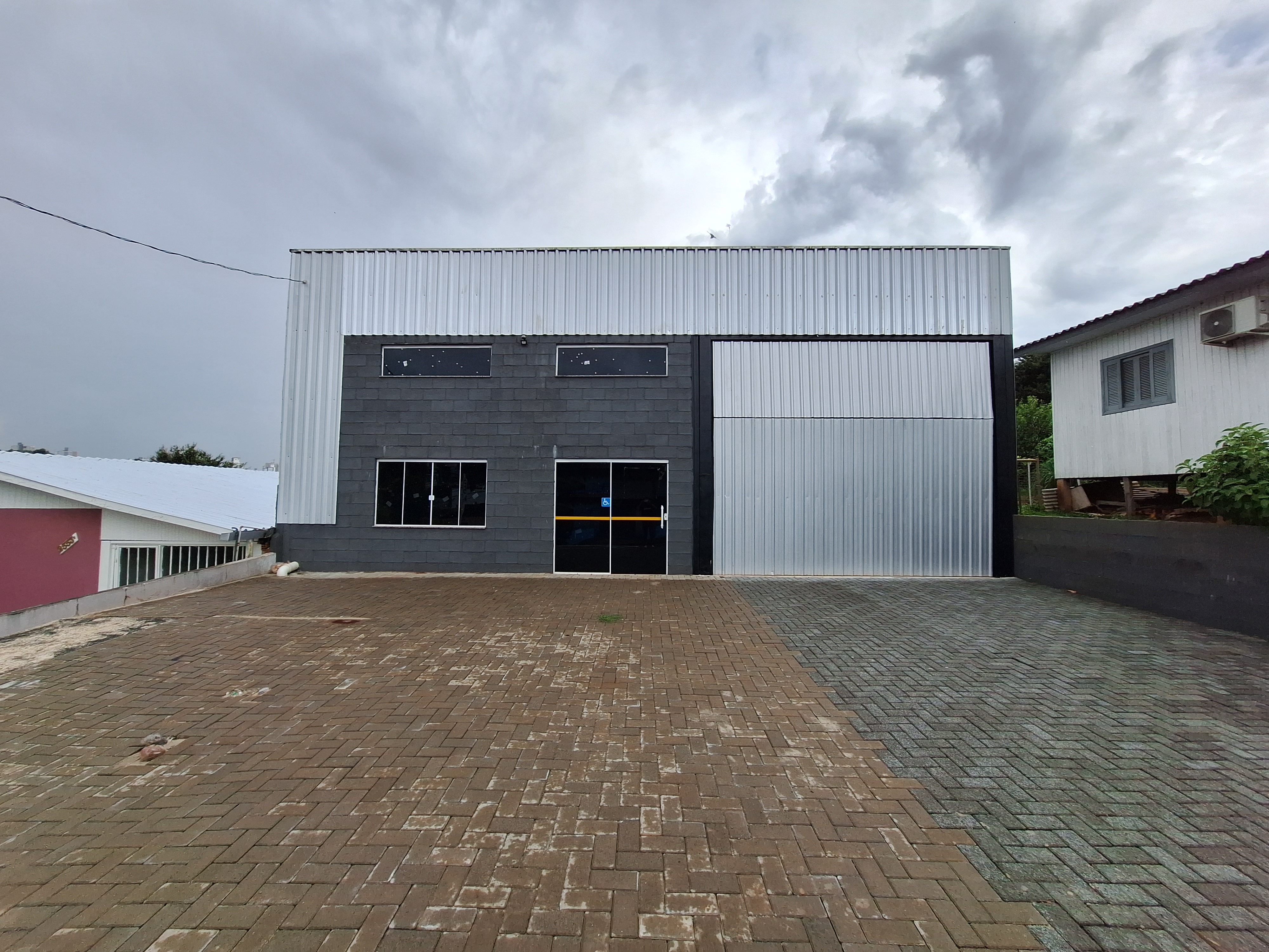 Barracão para Alugar em Jardim América, Chapecó - 383m²