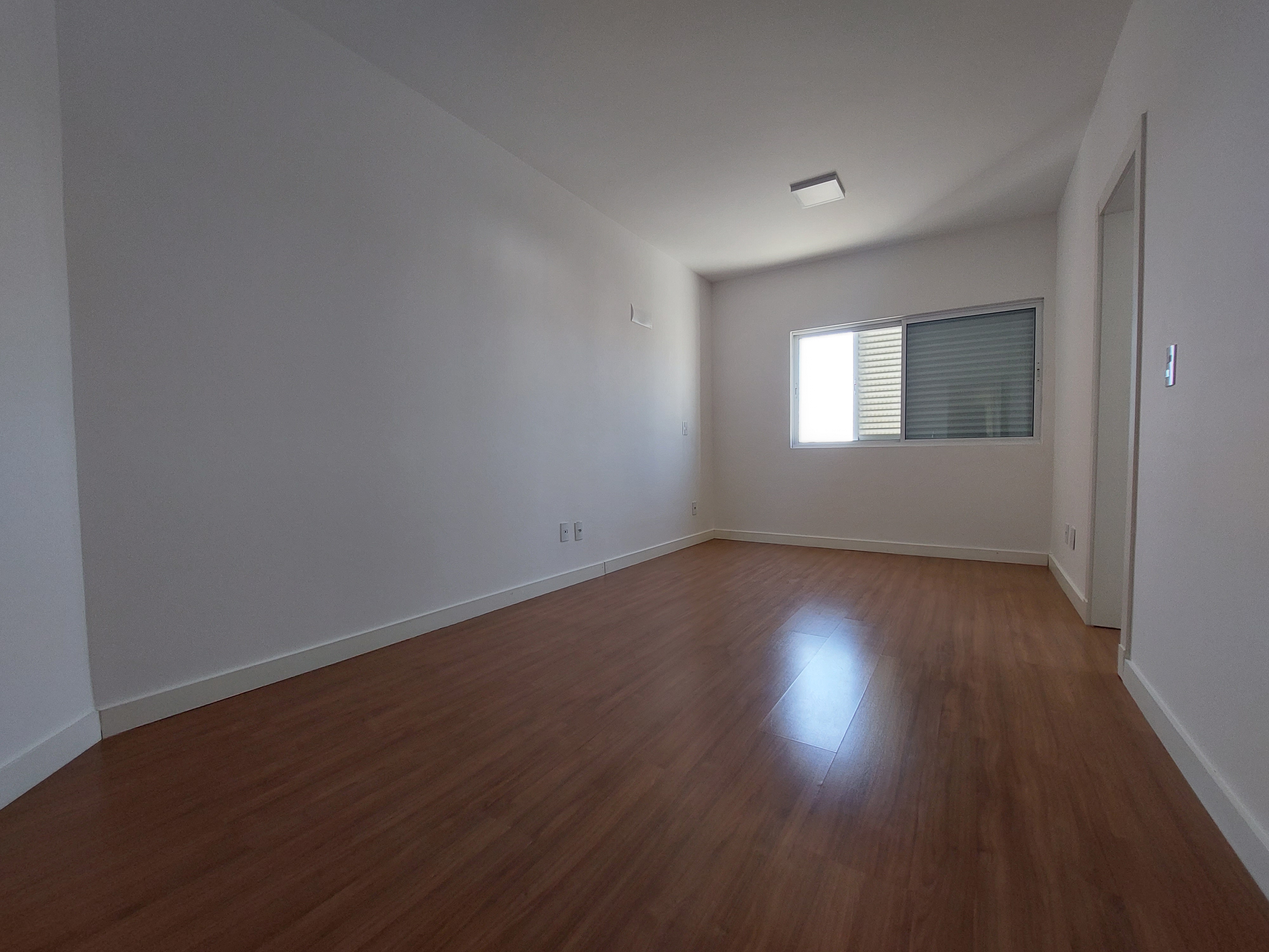 Apartamento 2 suítes para alugar no Centro em Chapecó | Mobg