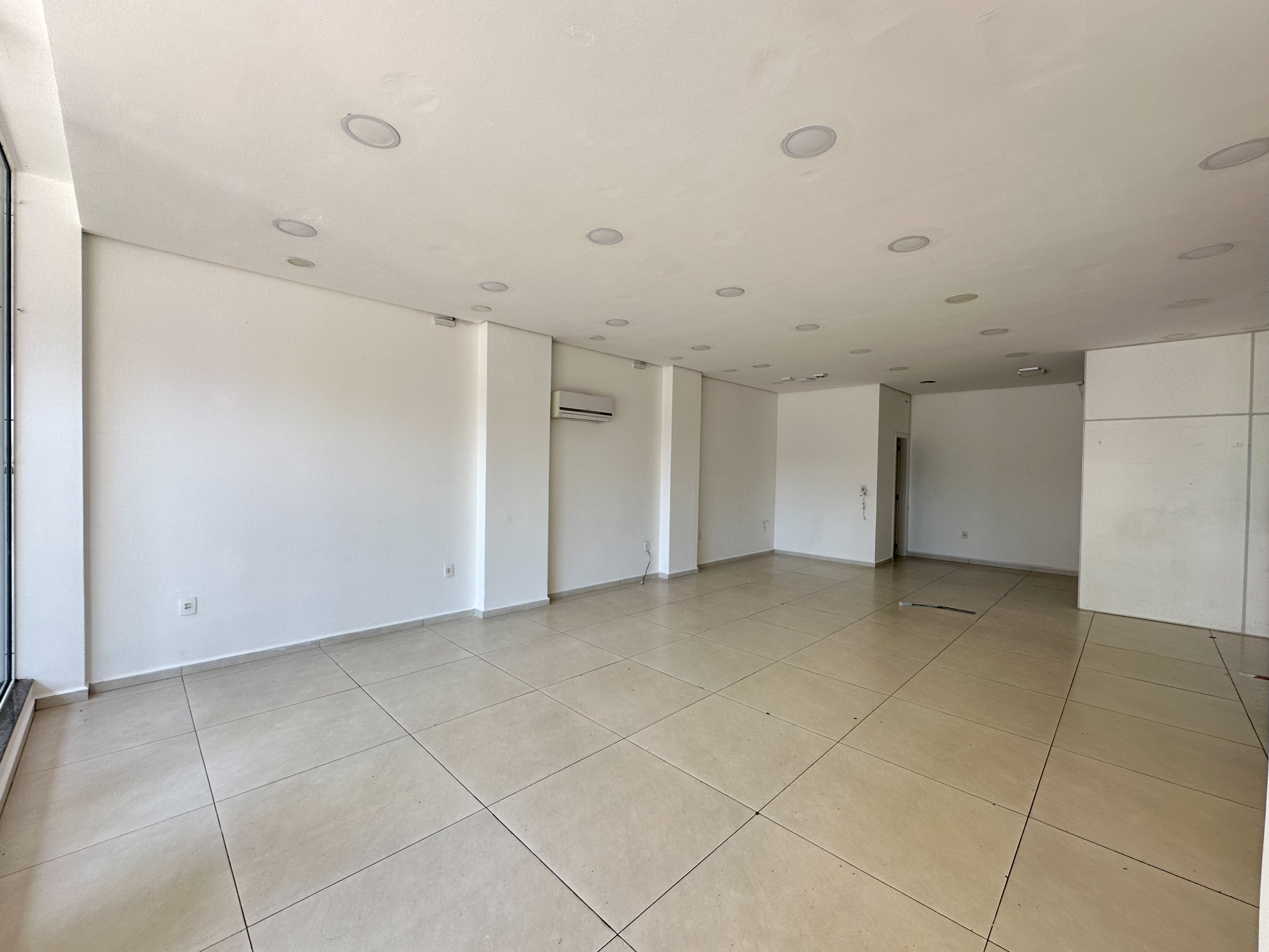 Sala Comercial para alugar no Centro em Pinhalzinho | Mobg