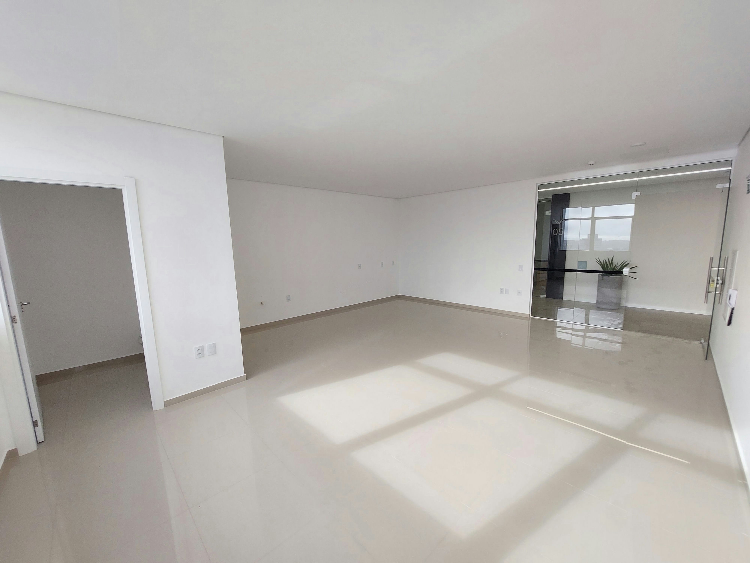 Sala Comercial para Alugar em Chapecó - Centro - 47m² - 1 Va