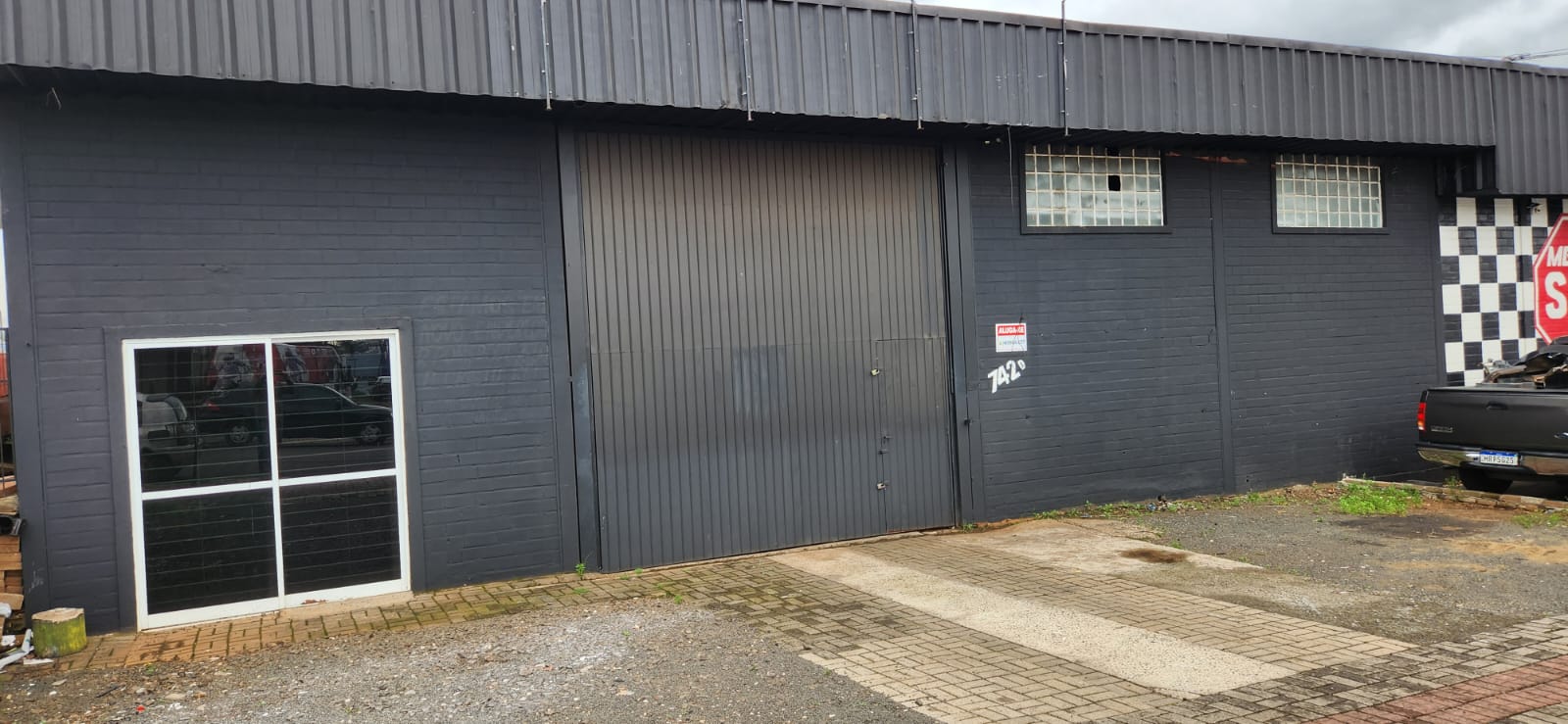 Sala Comercial para Alugar em Cristo Rei, Chapecó - 351m²