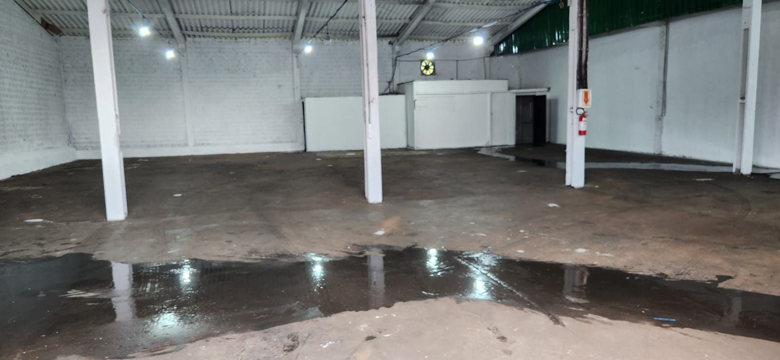 Sala Comercial para Alugar em Cristo Rei, Chapecó - 351m²