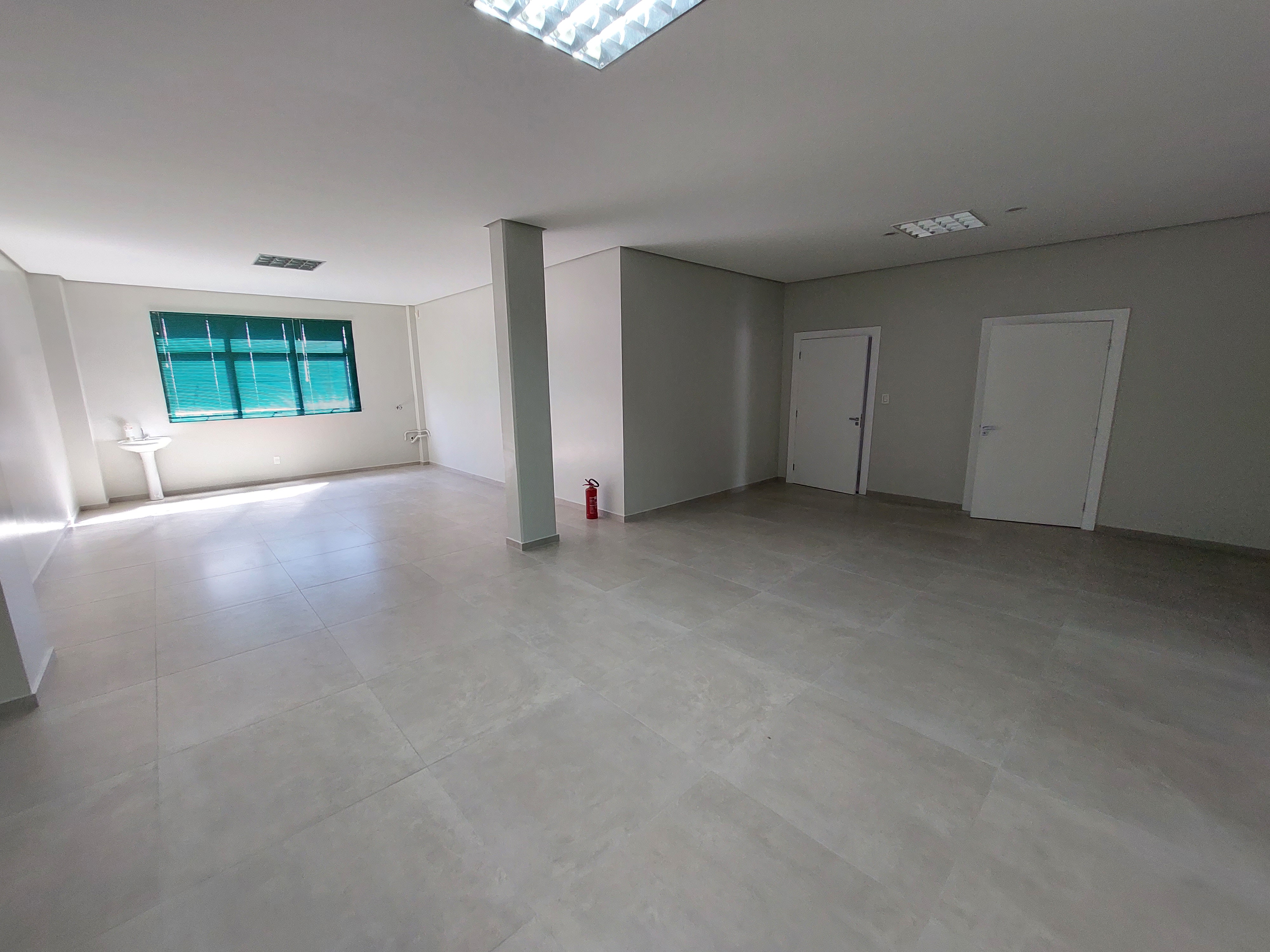 Sala Comercial para Alugar - Centro, Chapecó - 400m²