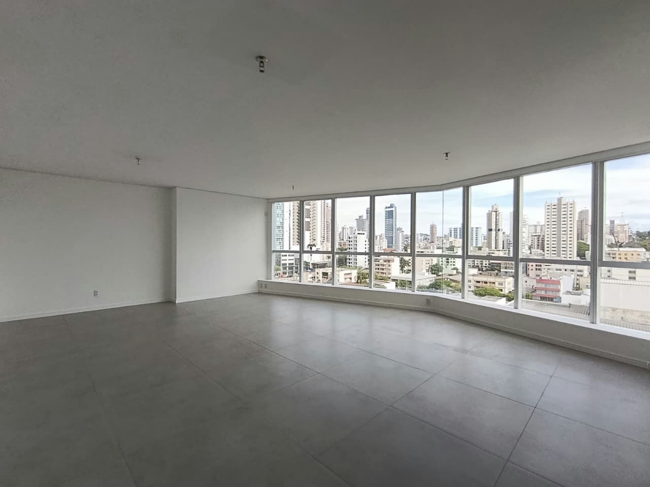 Sala Comercial para Alugar no Centro de Chapecó | Imóvel Cha