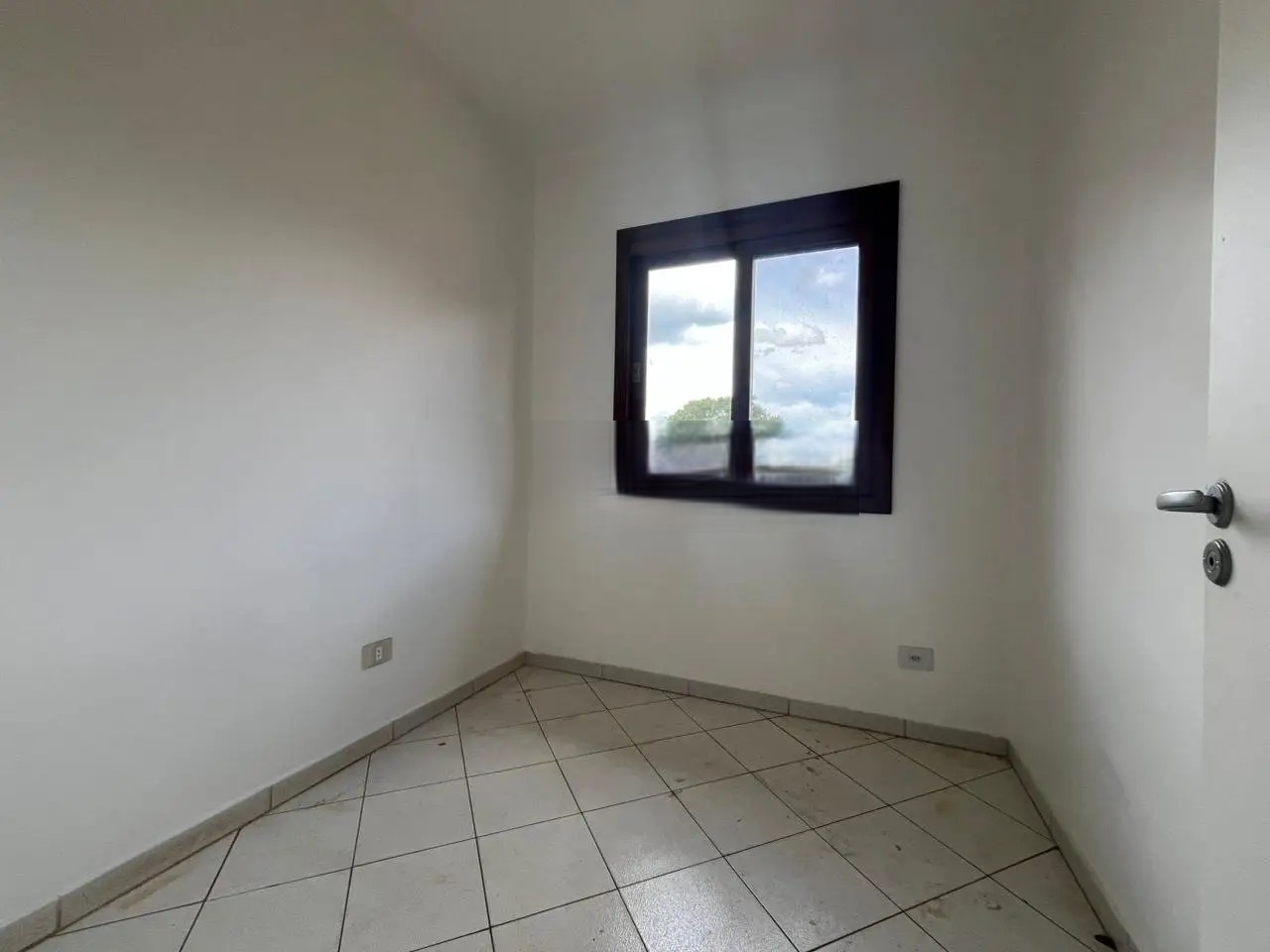Casa 1 suíte para alugar no Saic em Chapecó | Mobg