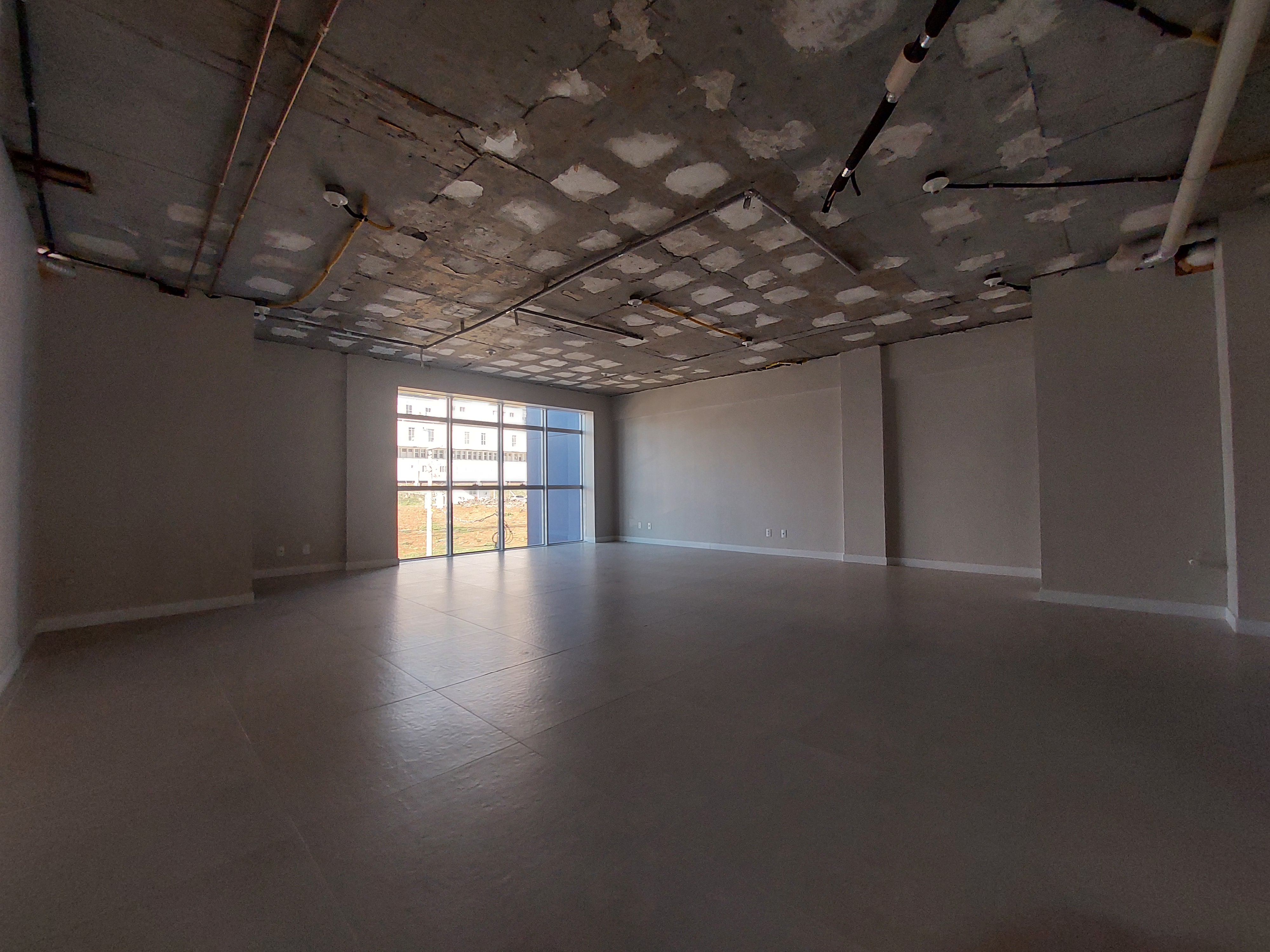 Sala Comercial para Alugar em Santa Maria, Chapecó - 66m²
