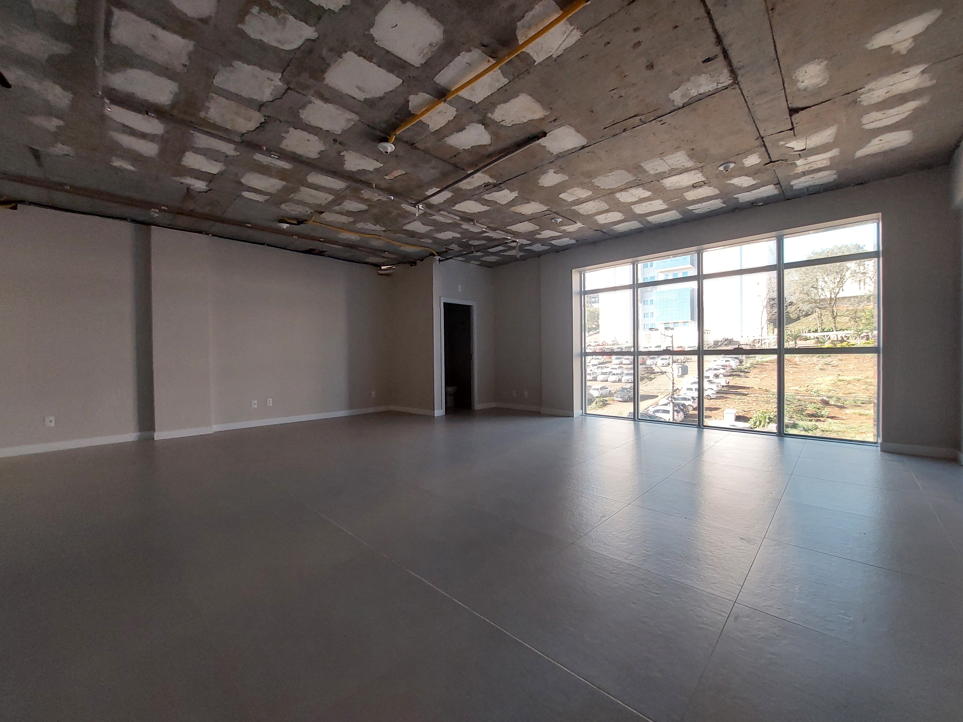 Sala Comercial para Alugar em Santa Maria, Chapecó - 66m²