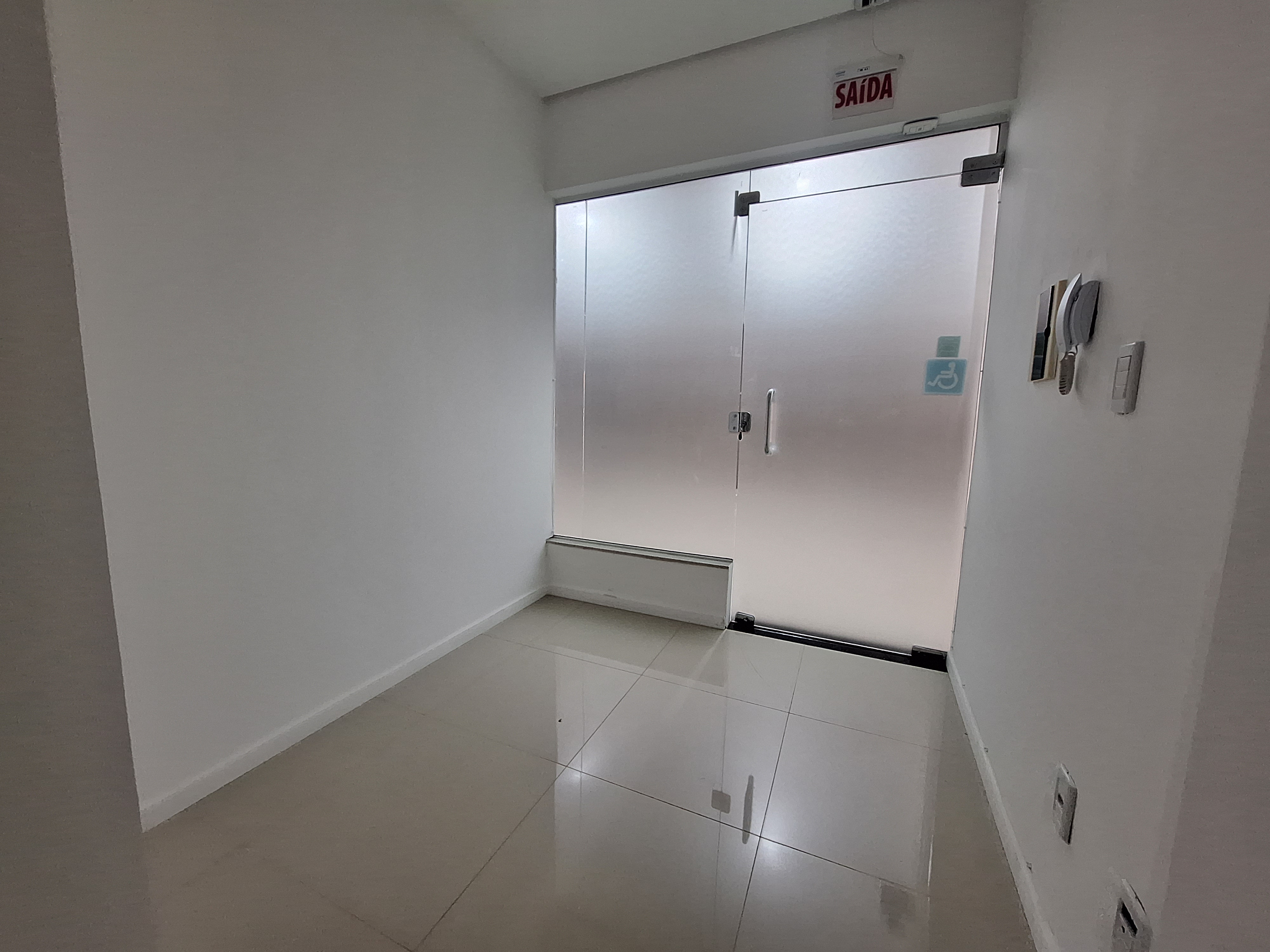 Sala Comercial para Alugar - Centro, Chapecó - 75m²