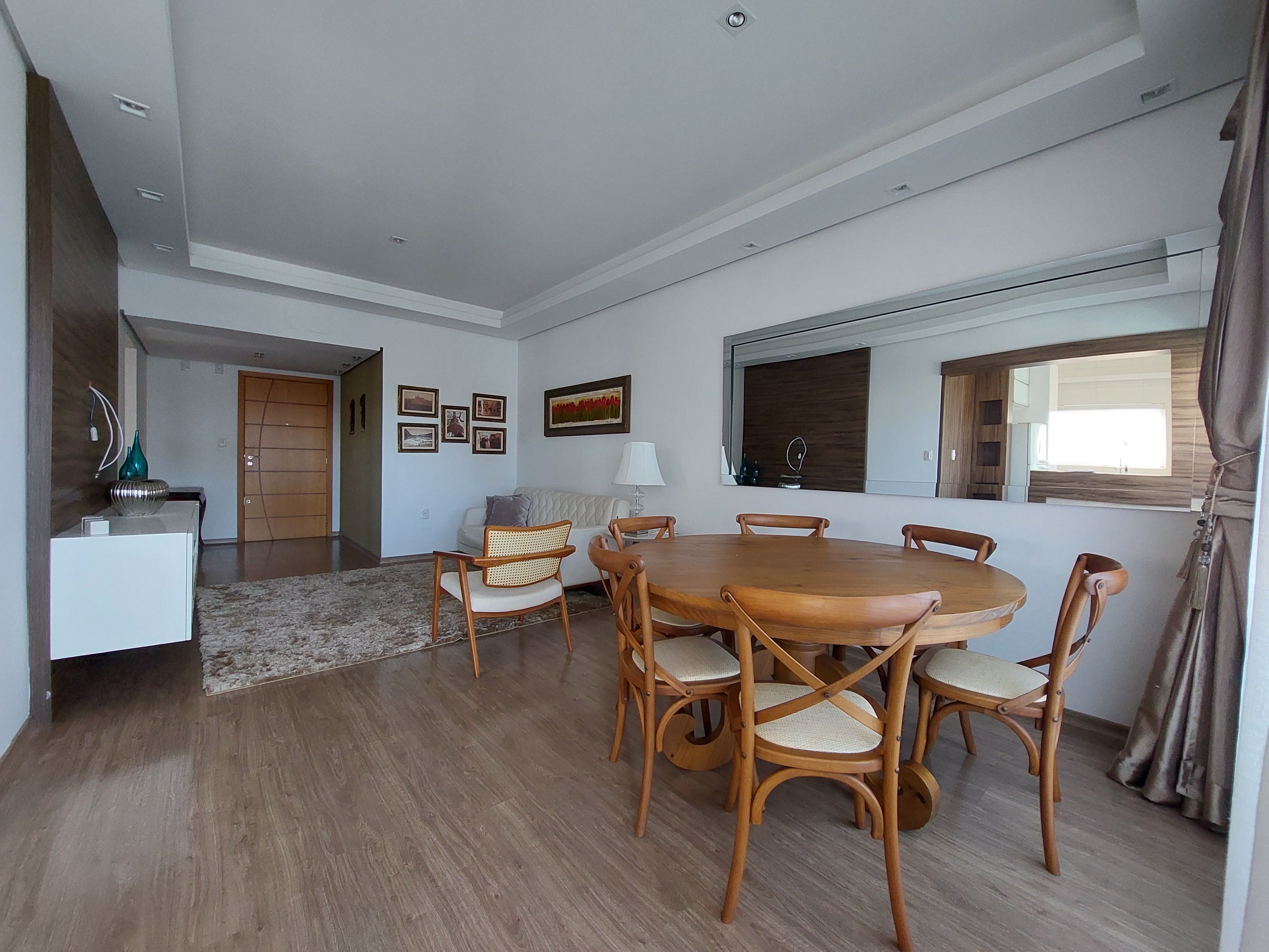 Apartamento 1 suíte para alugar no Presidente Médici | Mobg