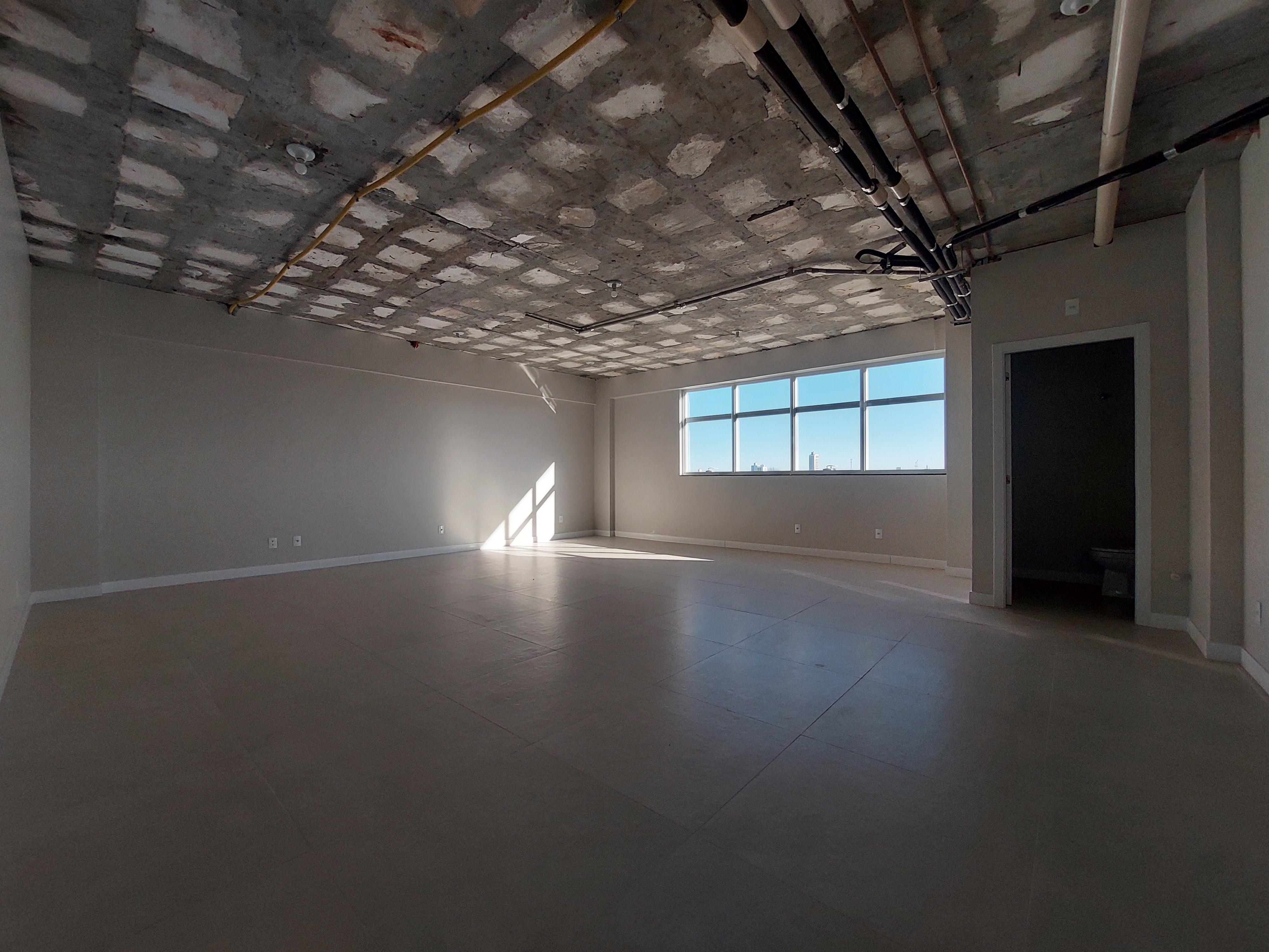 Sala Comercial para Alugar em Santa Maria, Chapecó - 58m²