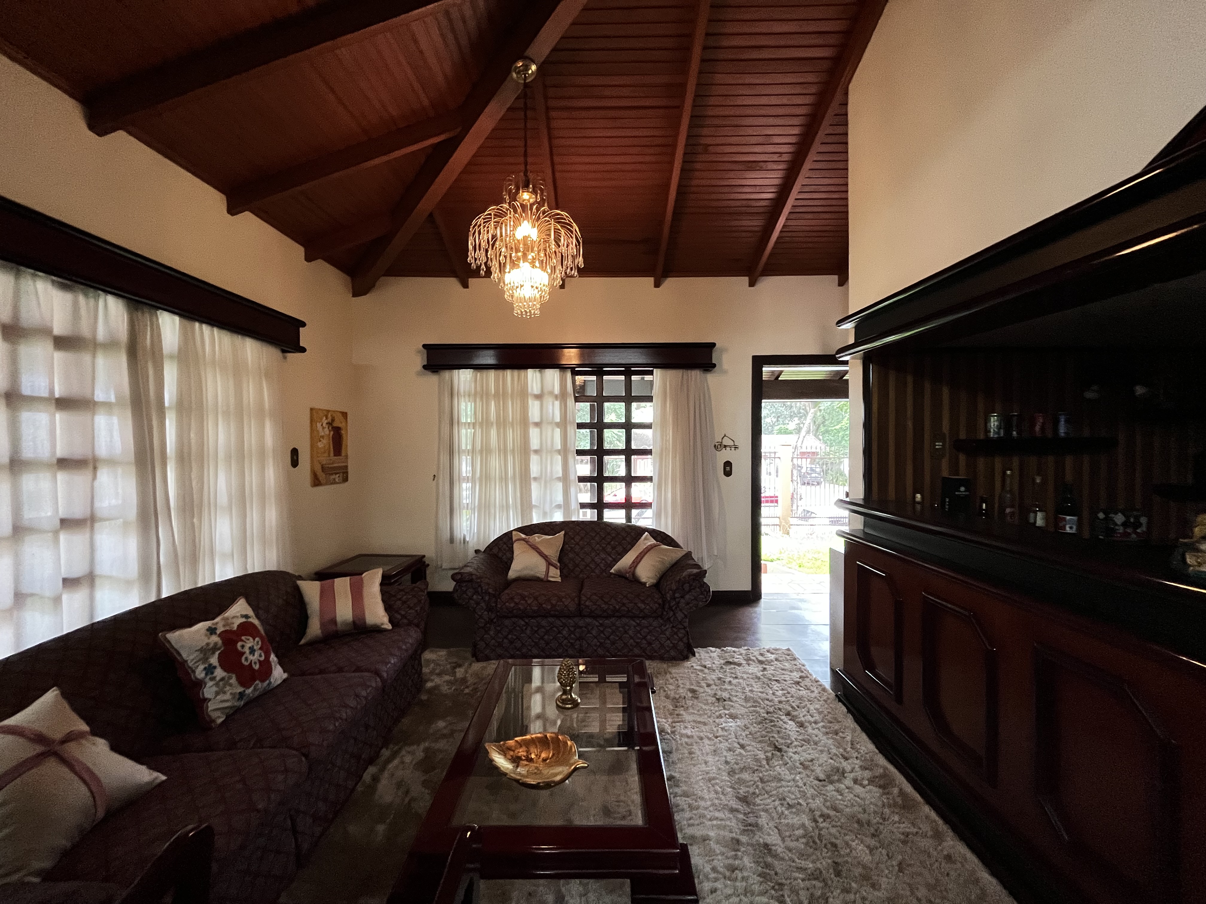 Casa para Alugar no Centro, Chapecó - 3 Quartos com Churrasq