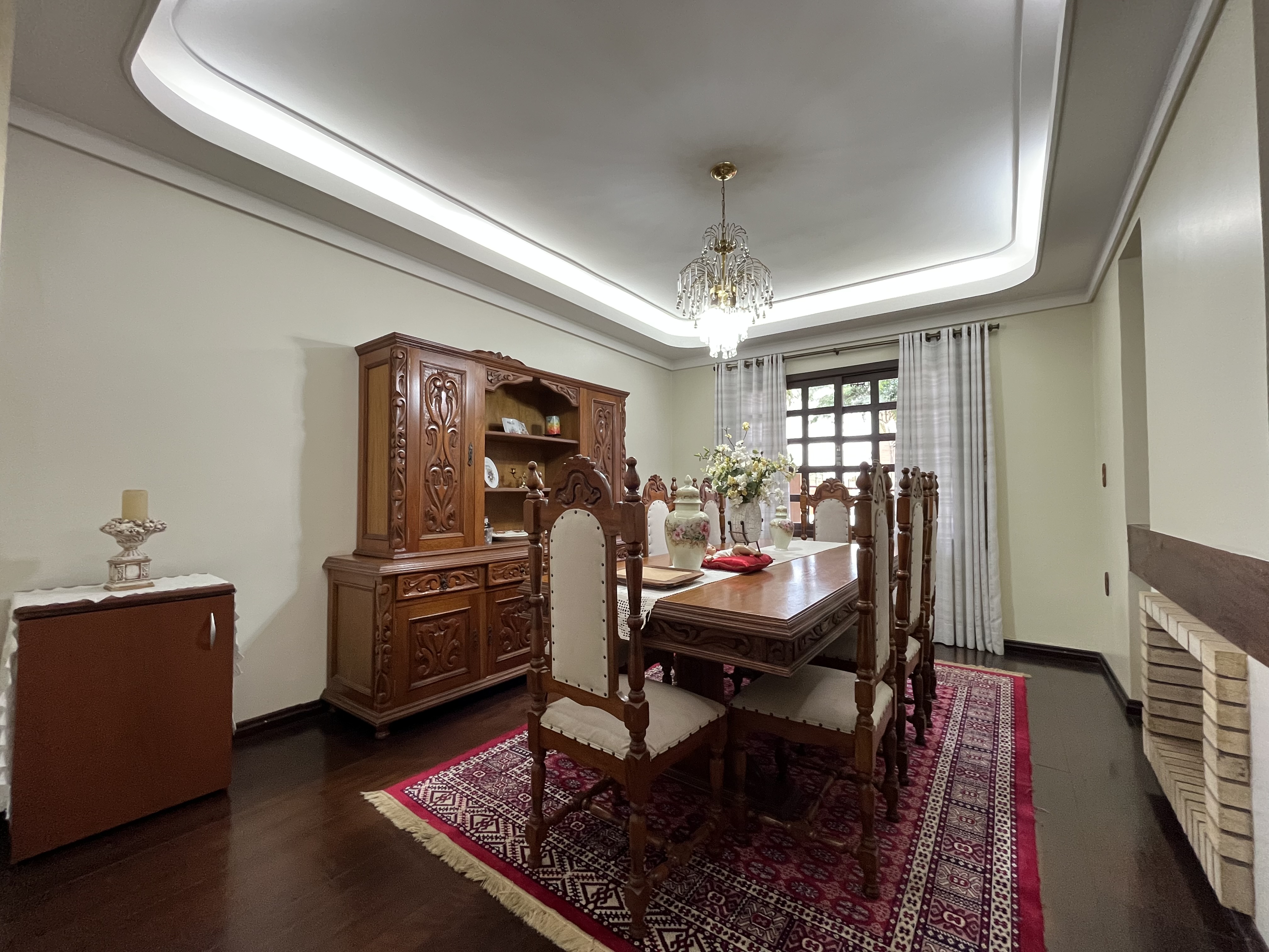 Casa para Alugar no Centro, Chapecó - 3 Quartos com Churrasq
